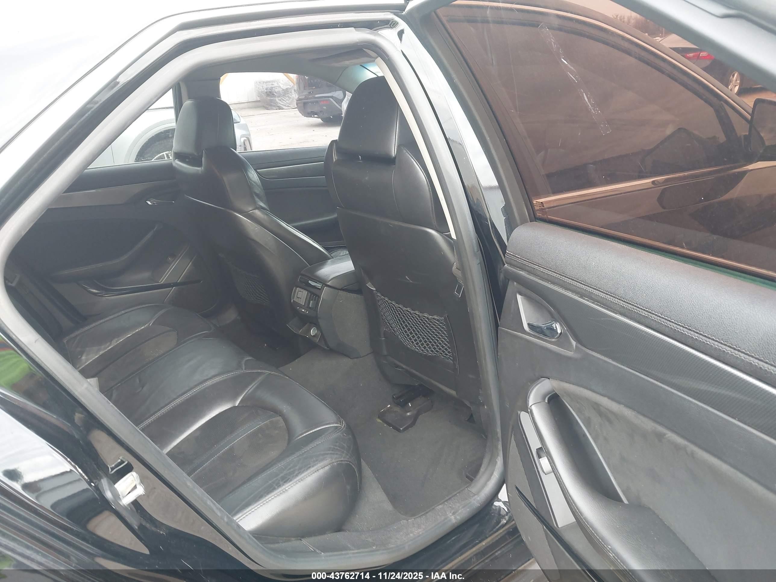 2009 Cadillac Cts-v   Black vin: 1G6DN57P690155204