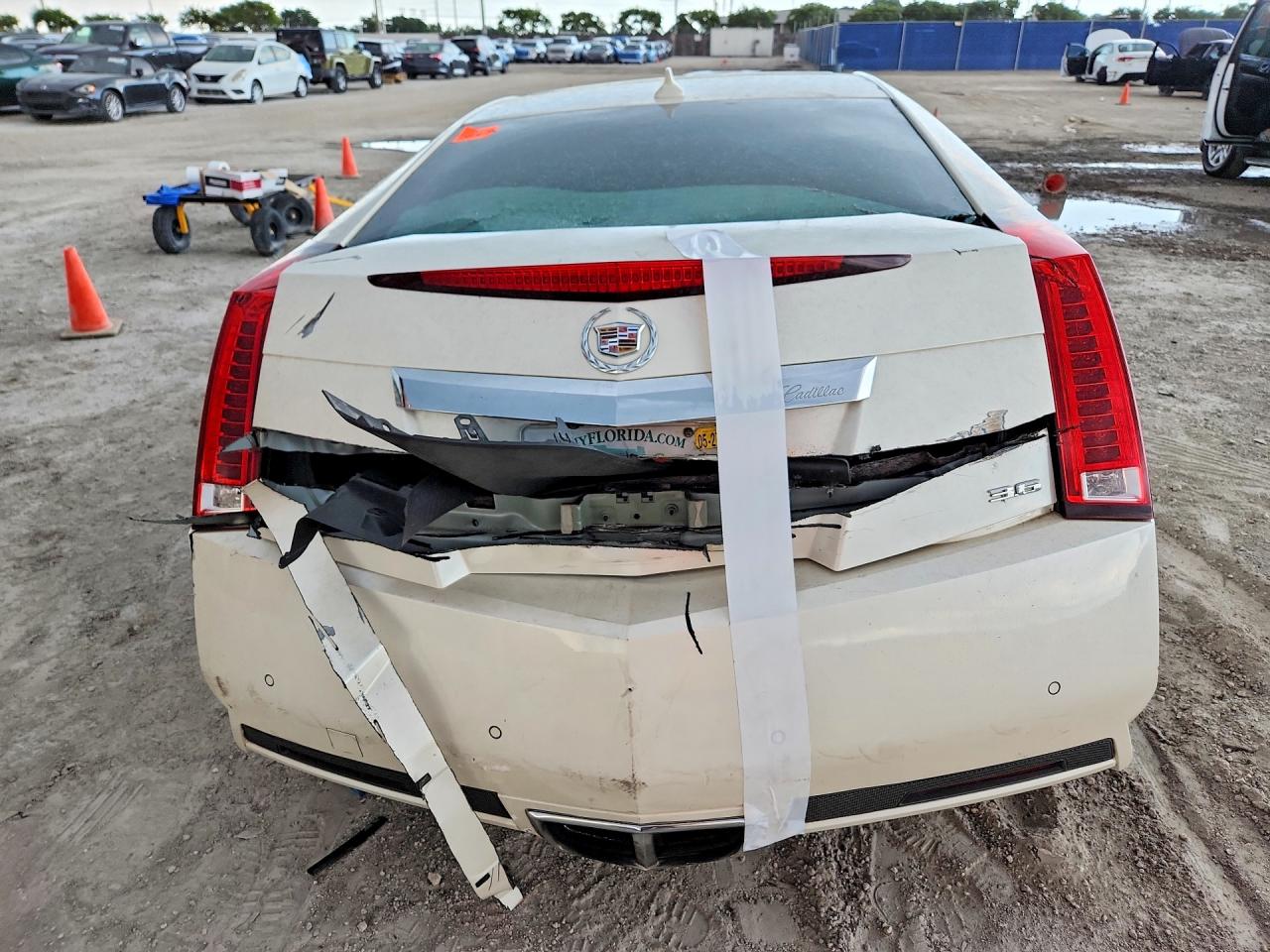 2011 Cadillac Cts Premium Collection White vin: 1G6DP1ED4B0134918