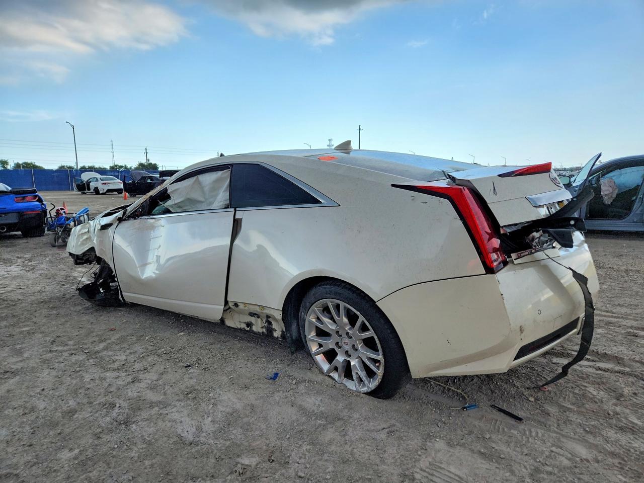 2011 Cadillac Cts Premium Collection White vin: 1G6DP1ED4B0134918