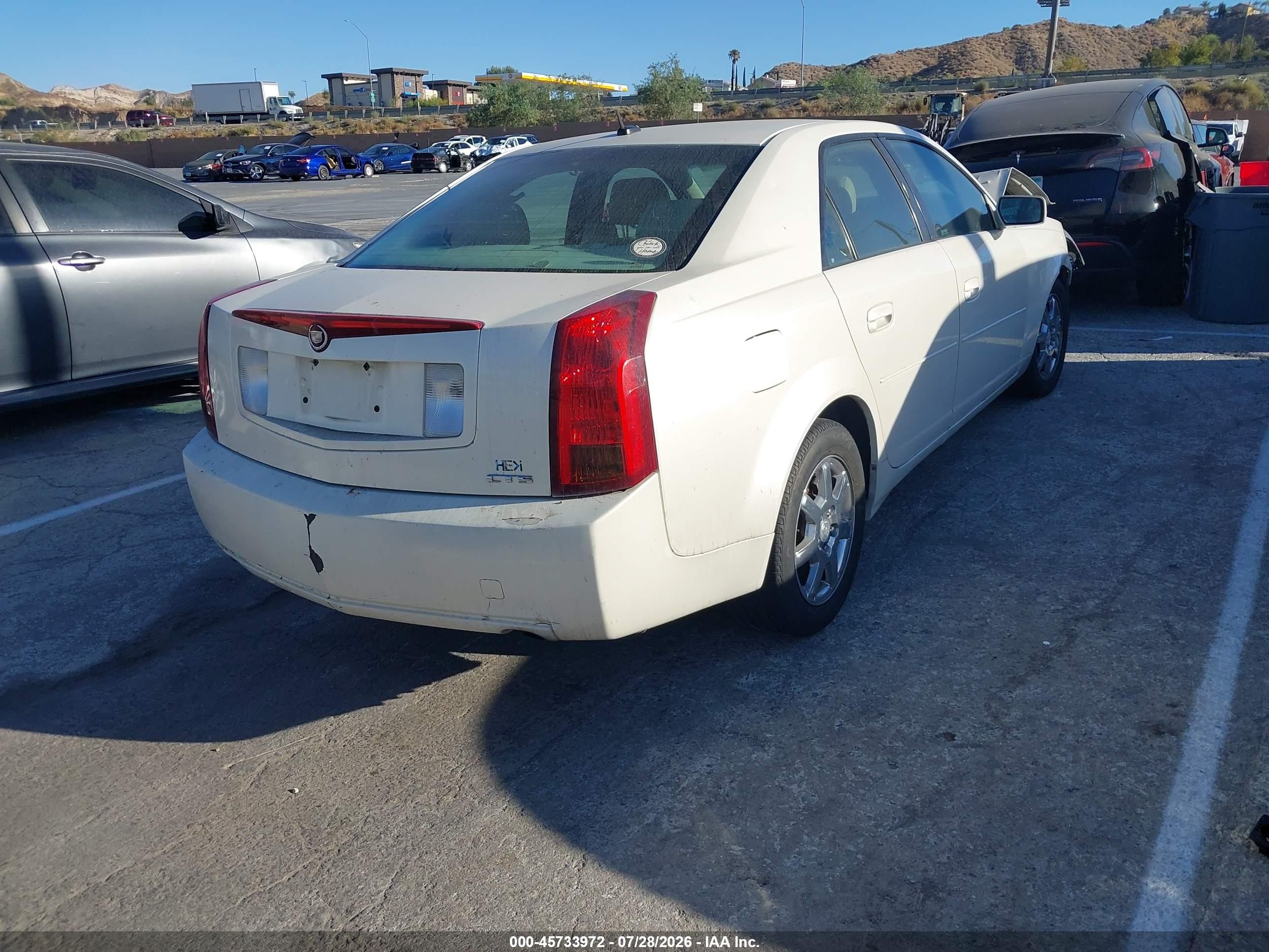 2005 Cadillac Cts Base W/1sb/1sc White vin: 1G6DP567750161566