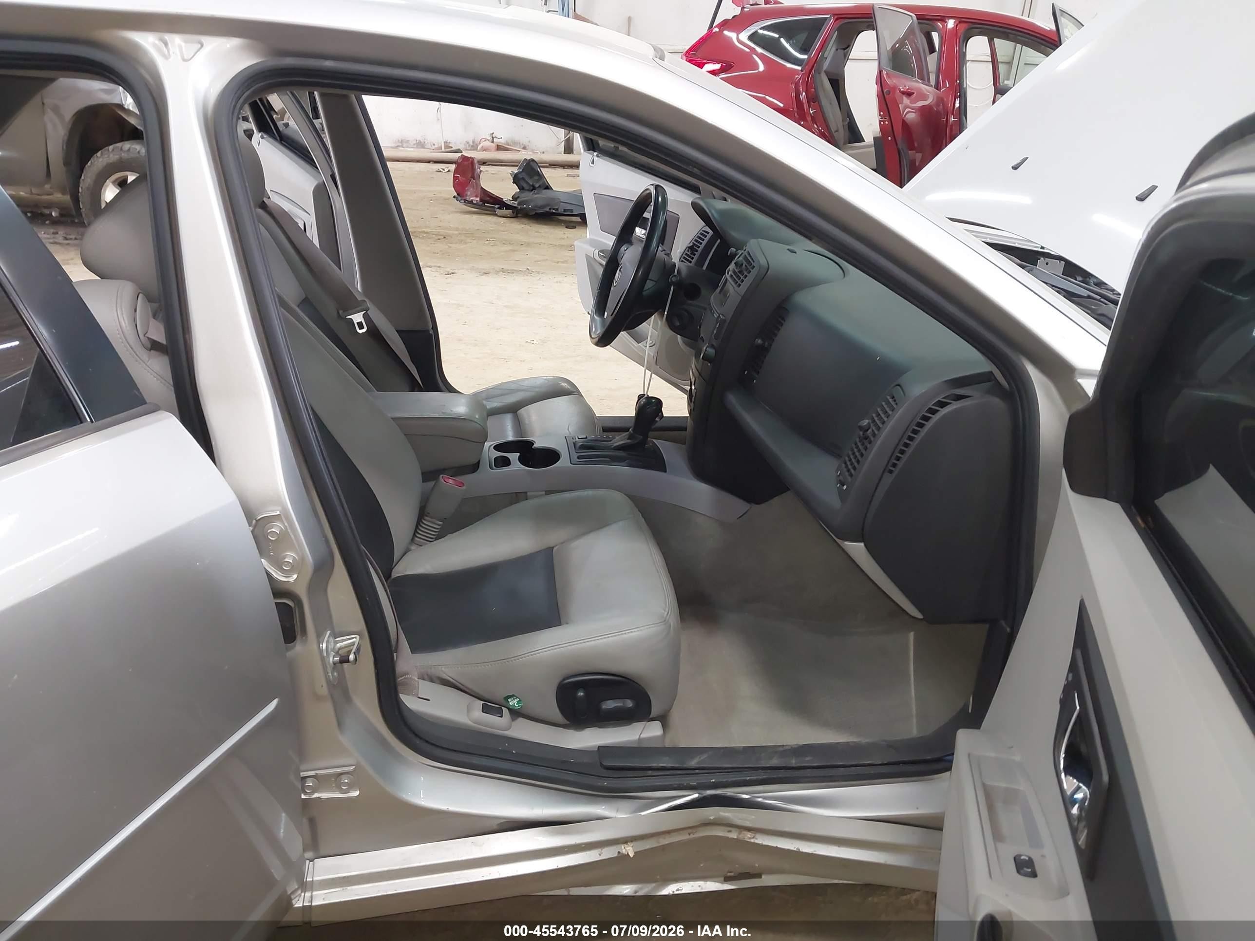 2005 Cadillac Cts Standard Silver vin: 1G6DP567950186730
