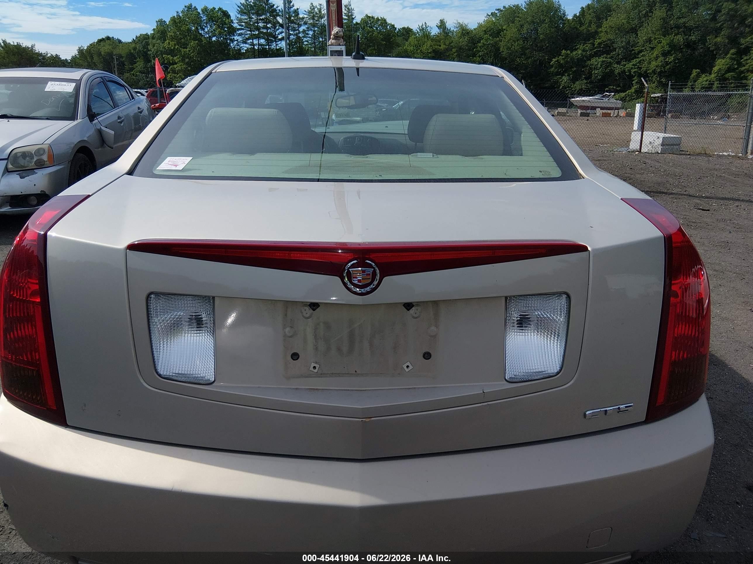 2007 Cadillac Cts Base W/1sb Gold vin: 1G6DP577170194113
