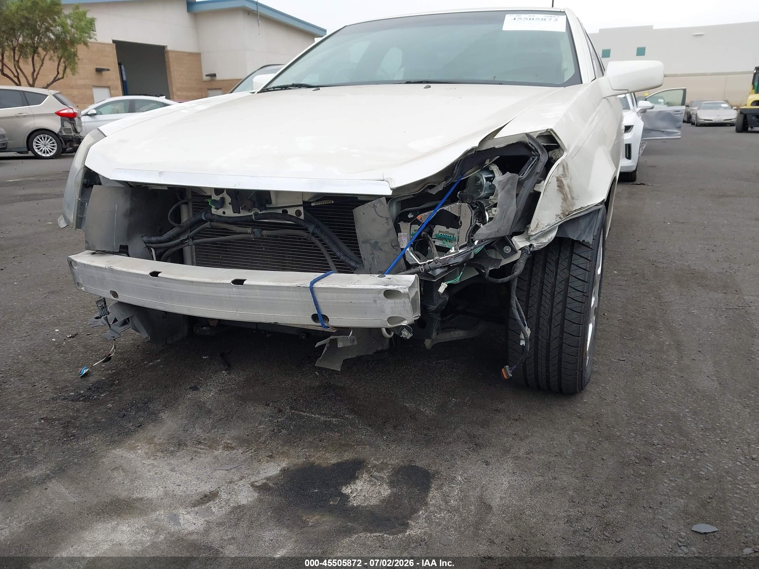 2007 Cadillac Cts Base W/1sb Кремовый vin: 1G6DP577370144703