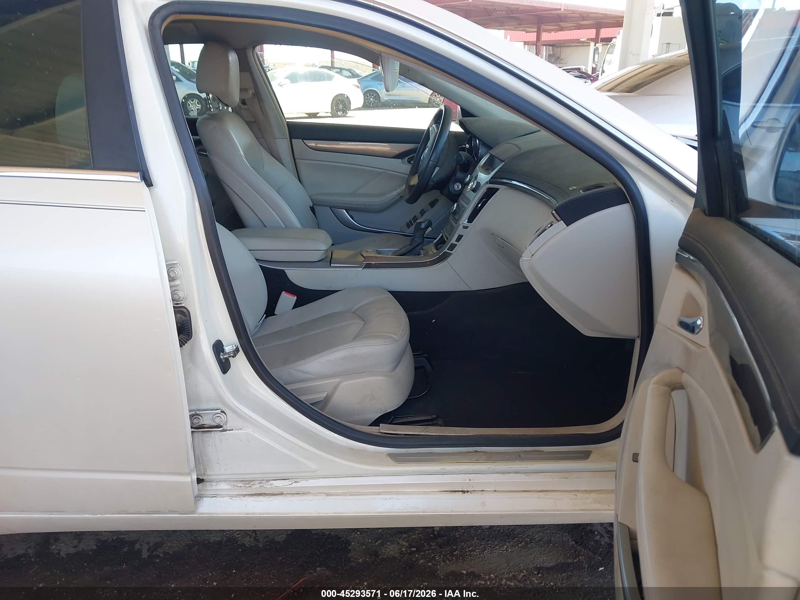 2008 Cadillac Cts Standard White vin: 1G6DP57V480114223