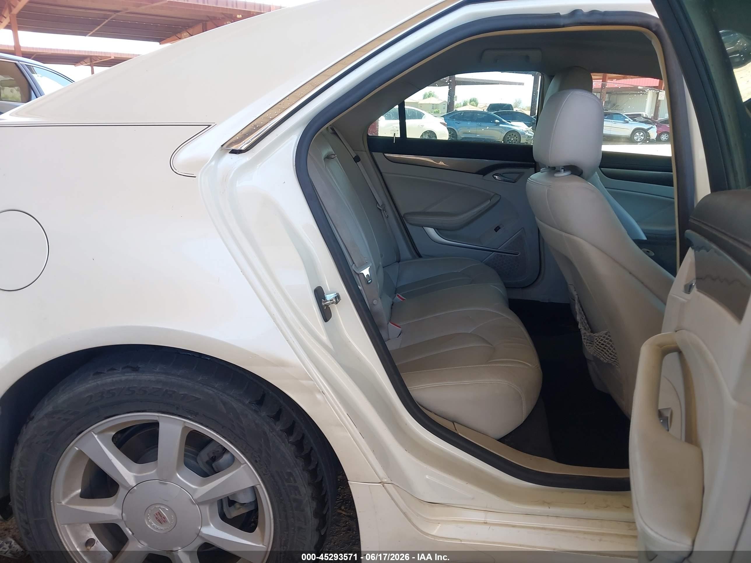 2008 Cadillac Cts Standard White vin: 1G6DP57V480114223