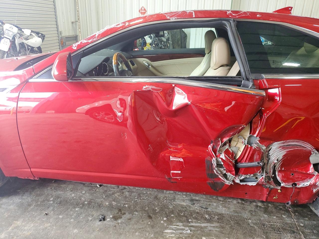 2011 Cadillac Cts Premium Collection Red vin: 1G6DS1ED1B0109652