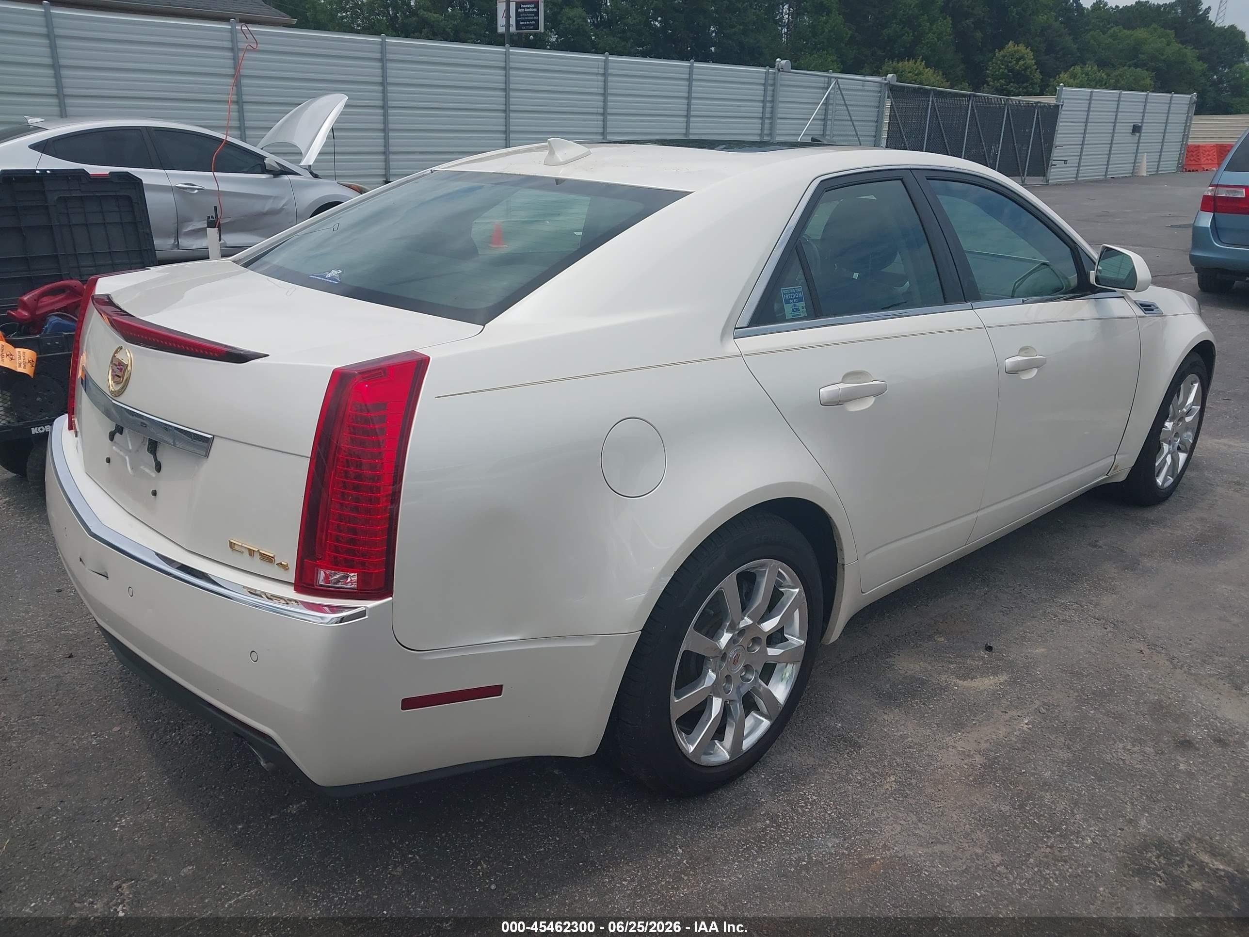 2009 Cadillac Cts Awd W/1sb Cream vin: 1G6DT57VX90150074