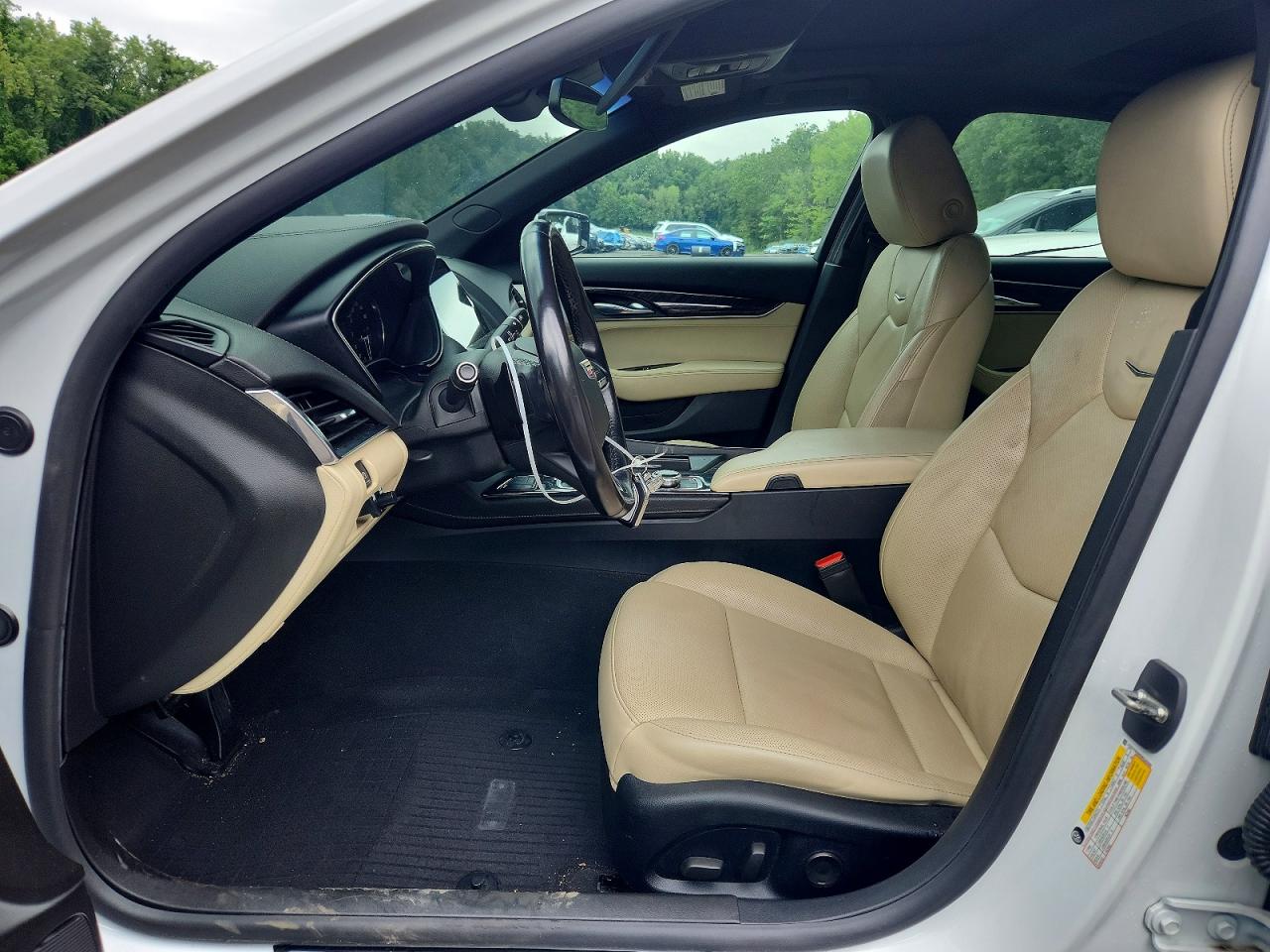 2021 Cadillac Ct5 Premium Luxury White vin: 1G6DT5RW9M0120448