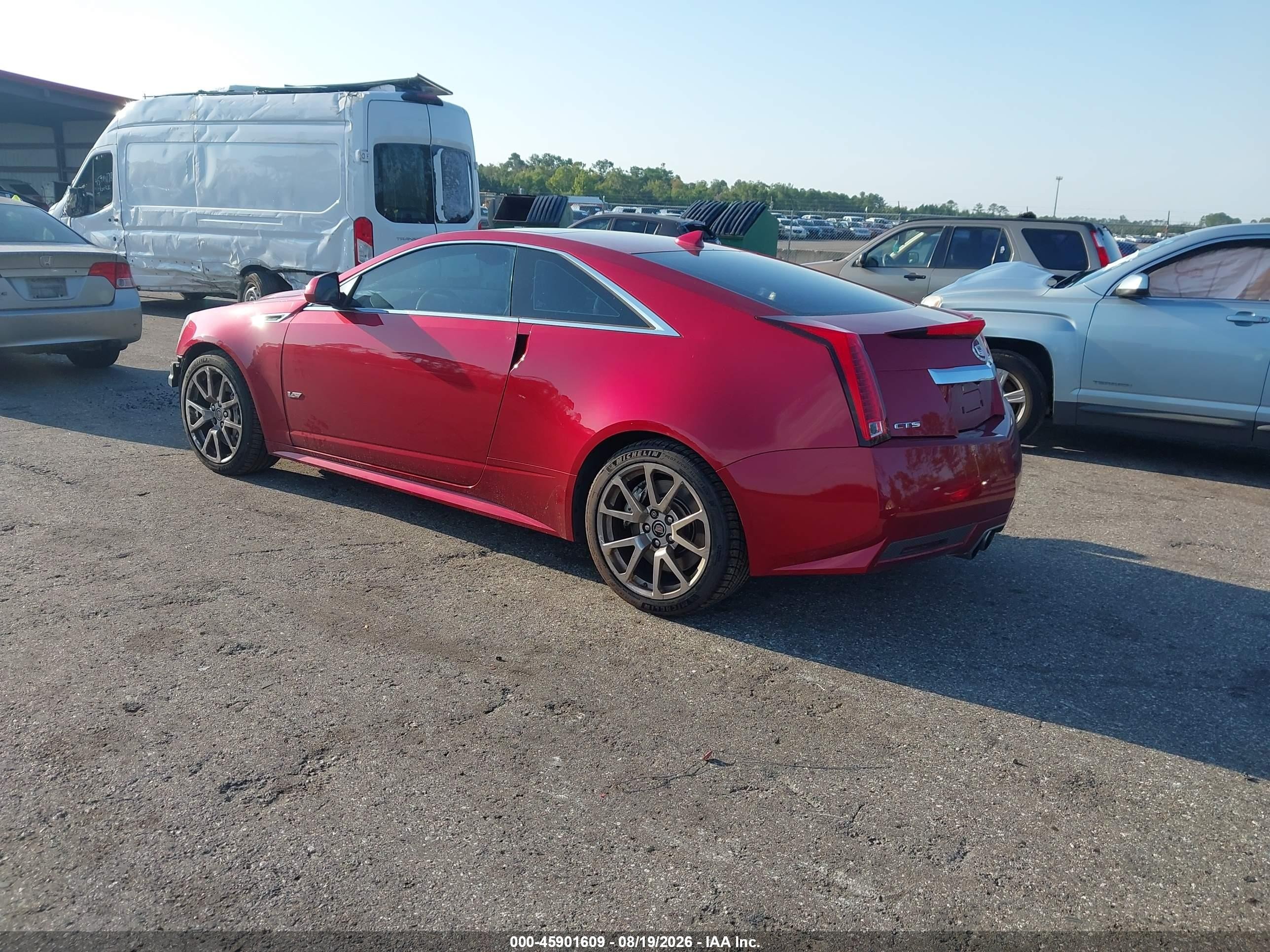 2011 Cadillac Cts-v   Red vin: 1G6DV1EP0B0168953