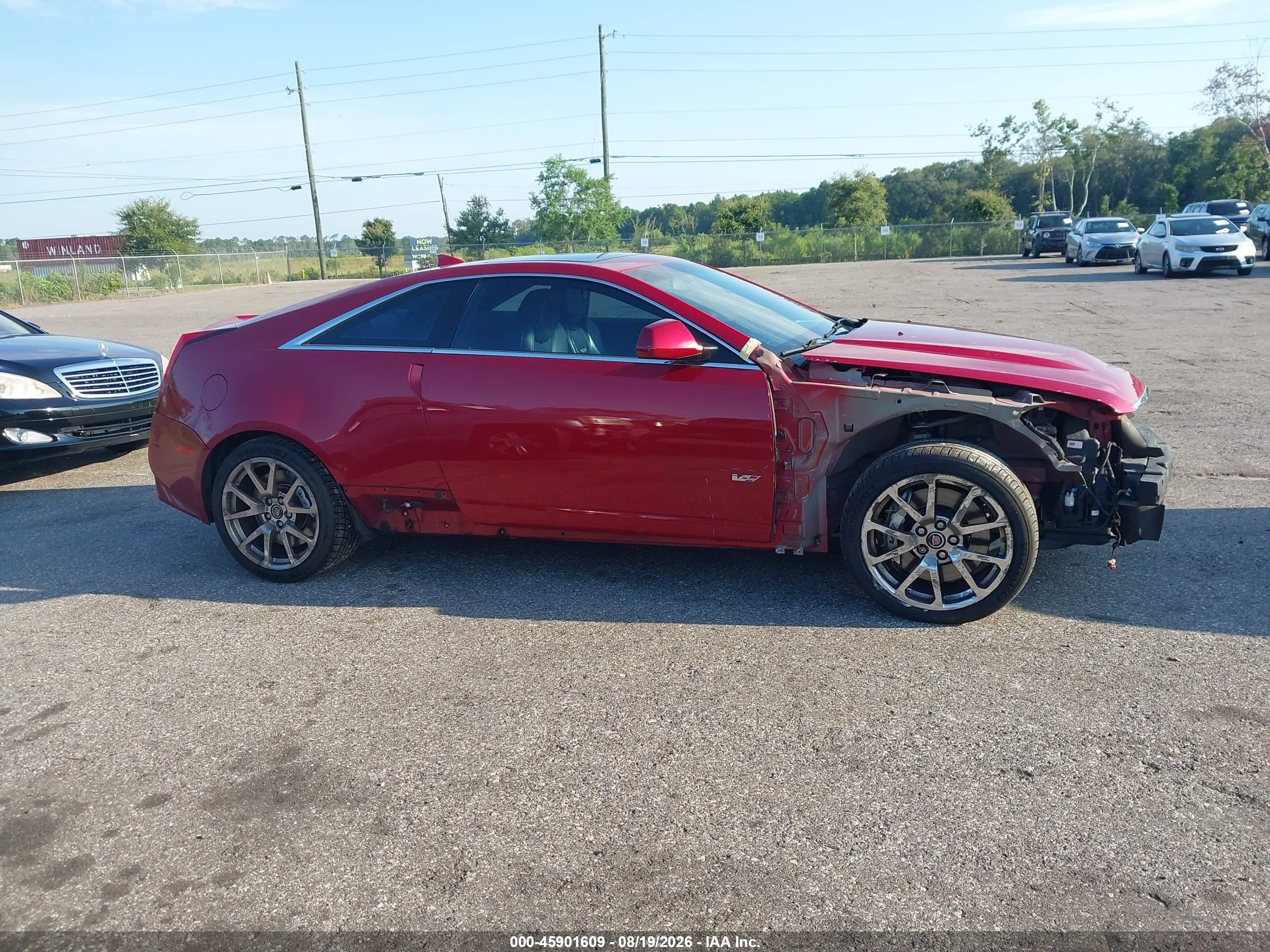 2011 Cadillac Cts-v   Red vin: 1G6DV1EP0B0168953