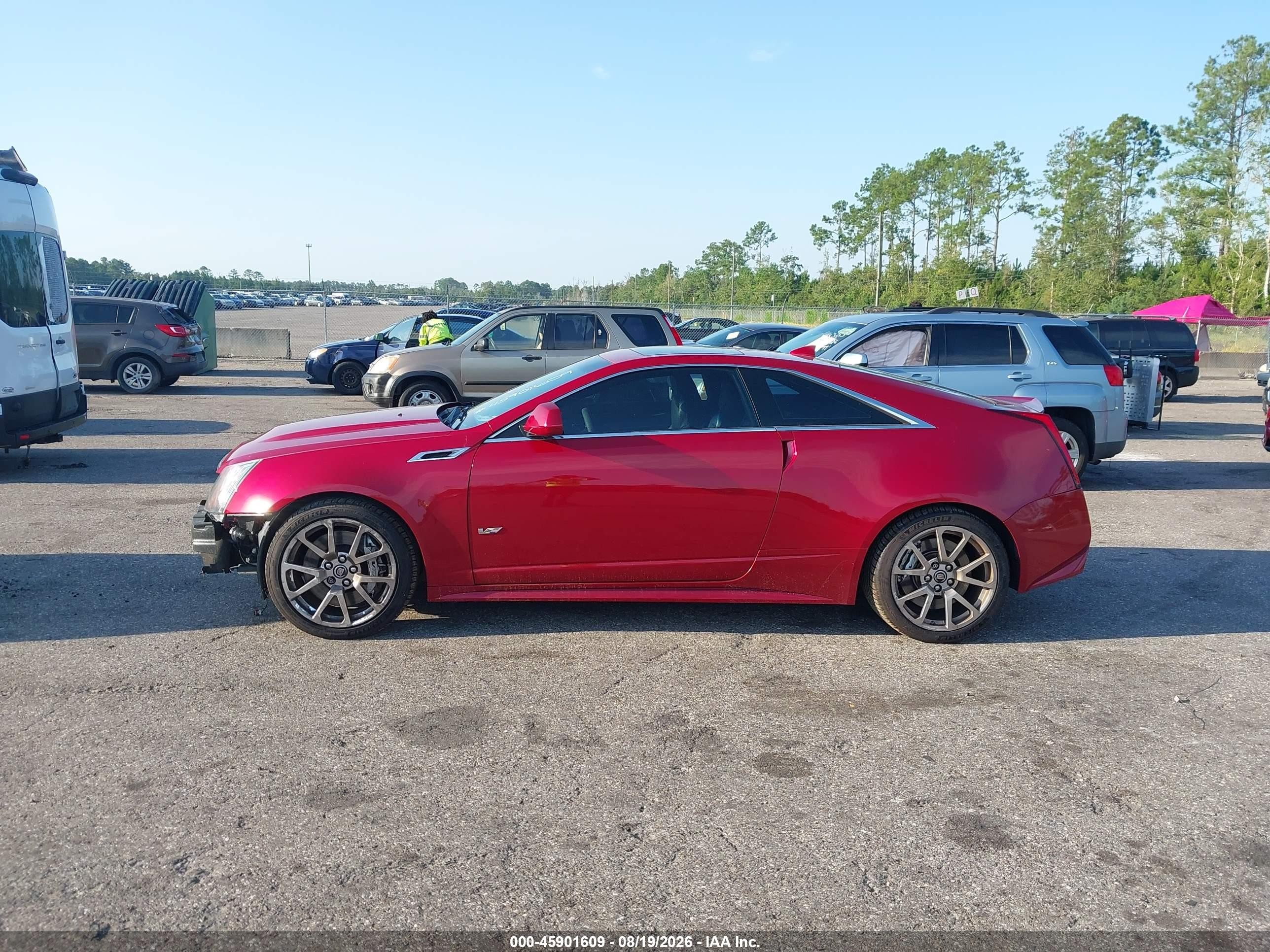 2011 Cadillac Cts-v   Red vin: 1G6DV1EP0B0168953