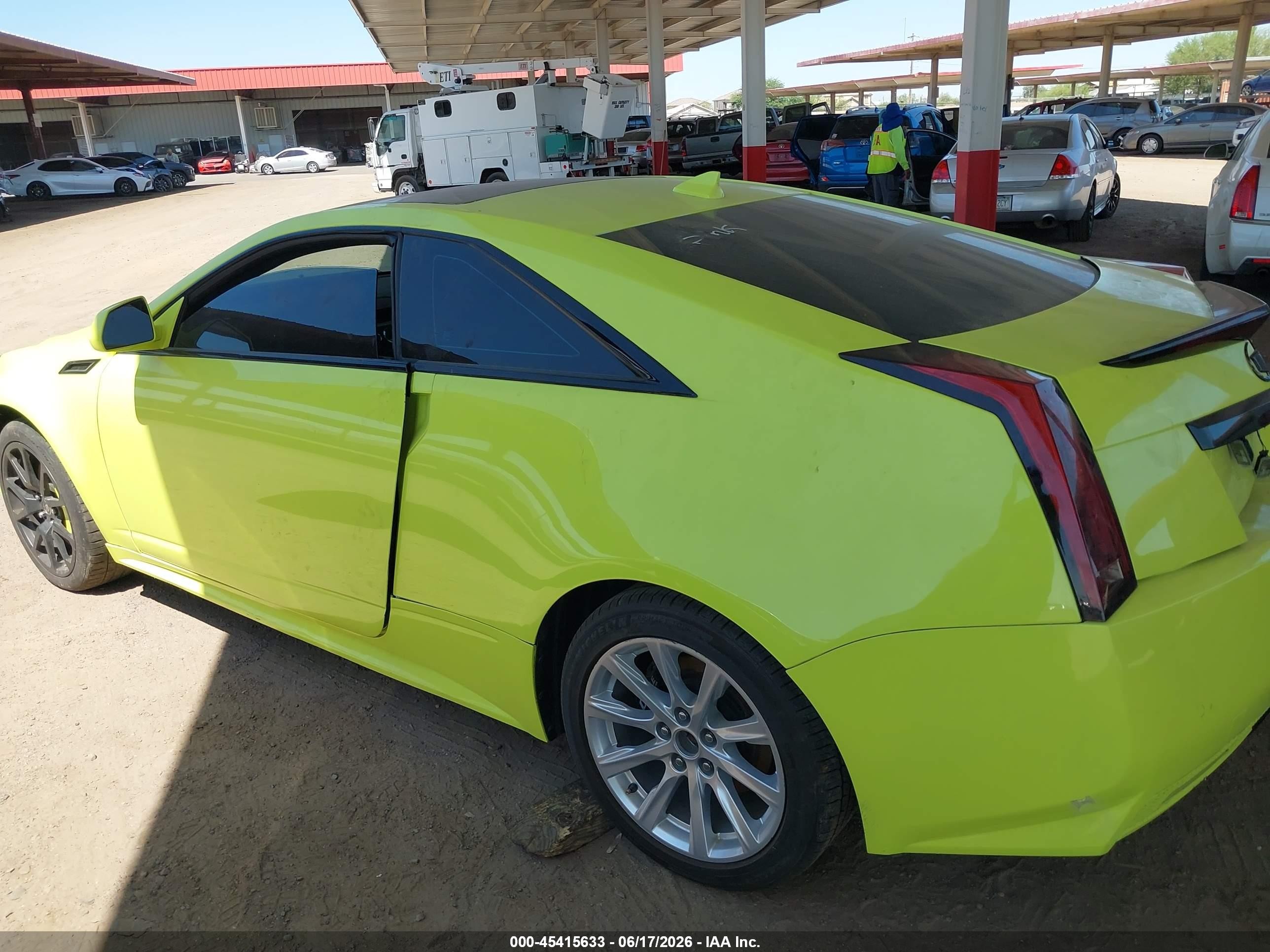 2015 Cadillac Cts-v   Green vin: 1G6DV1EP1F0100215