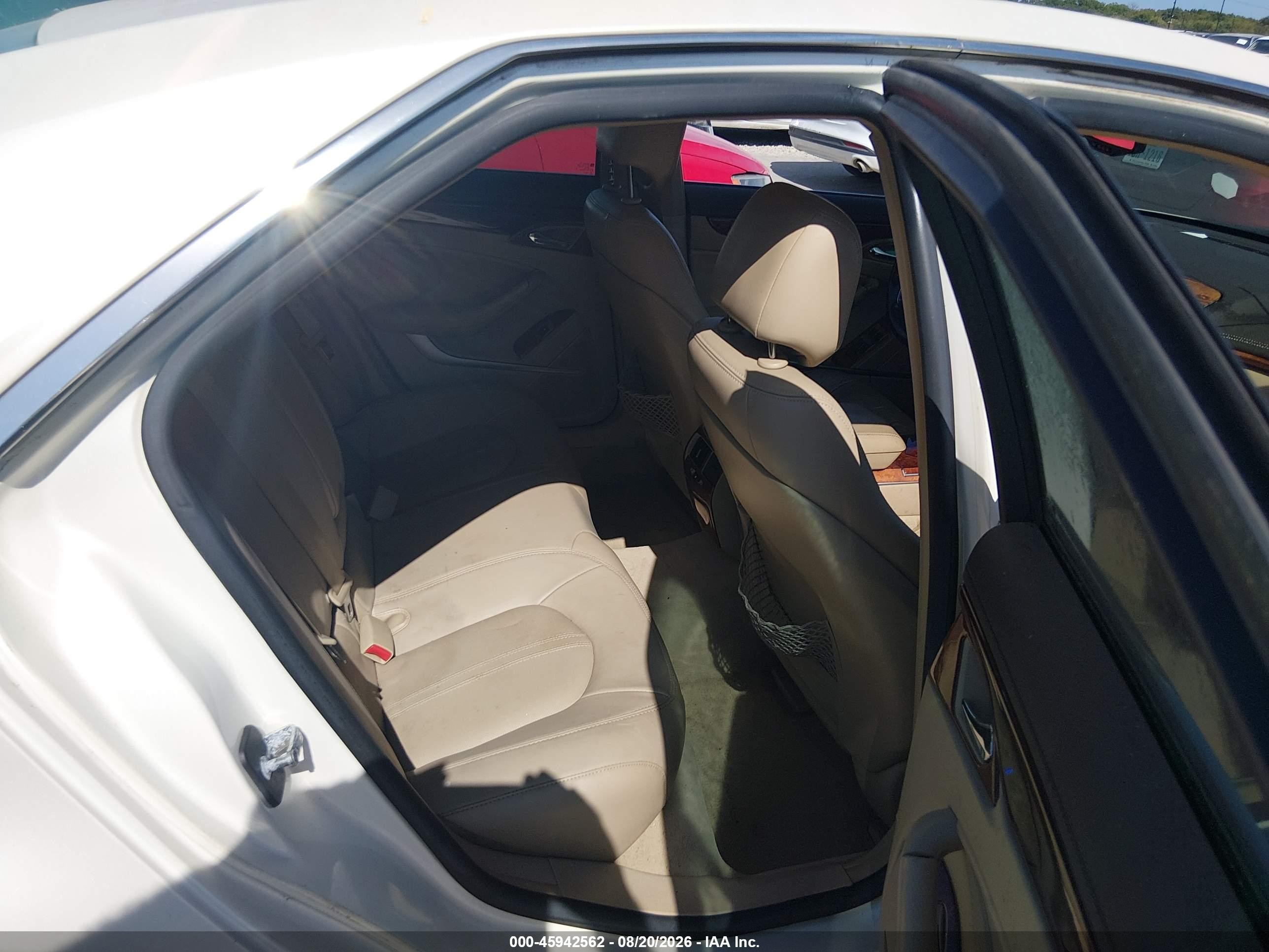 2008 Cadillac Cts Rwd W/1sb White vin: 1G6DV57V980161317