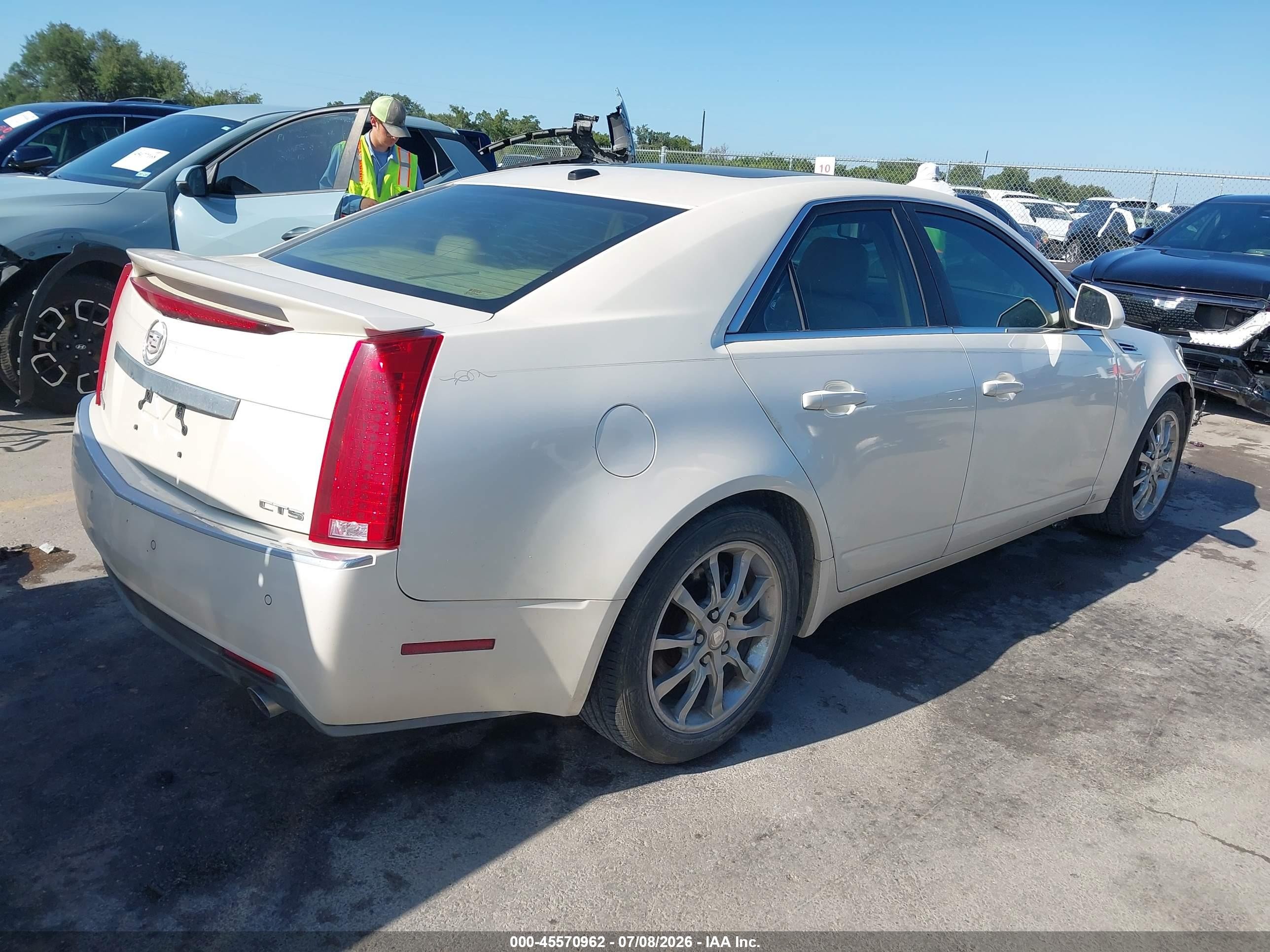2008 Cadillac Cts Rwd W/1sb White vin: 1G6DV57V980201685