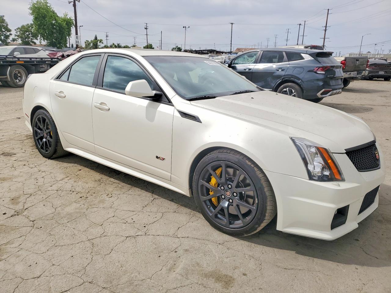2011 Cadillac Cts-v 4d 2wd White vin: 1G6DV5EP3B0142869