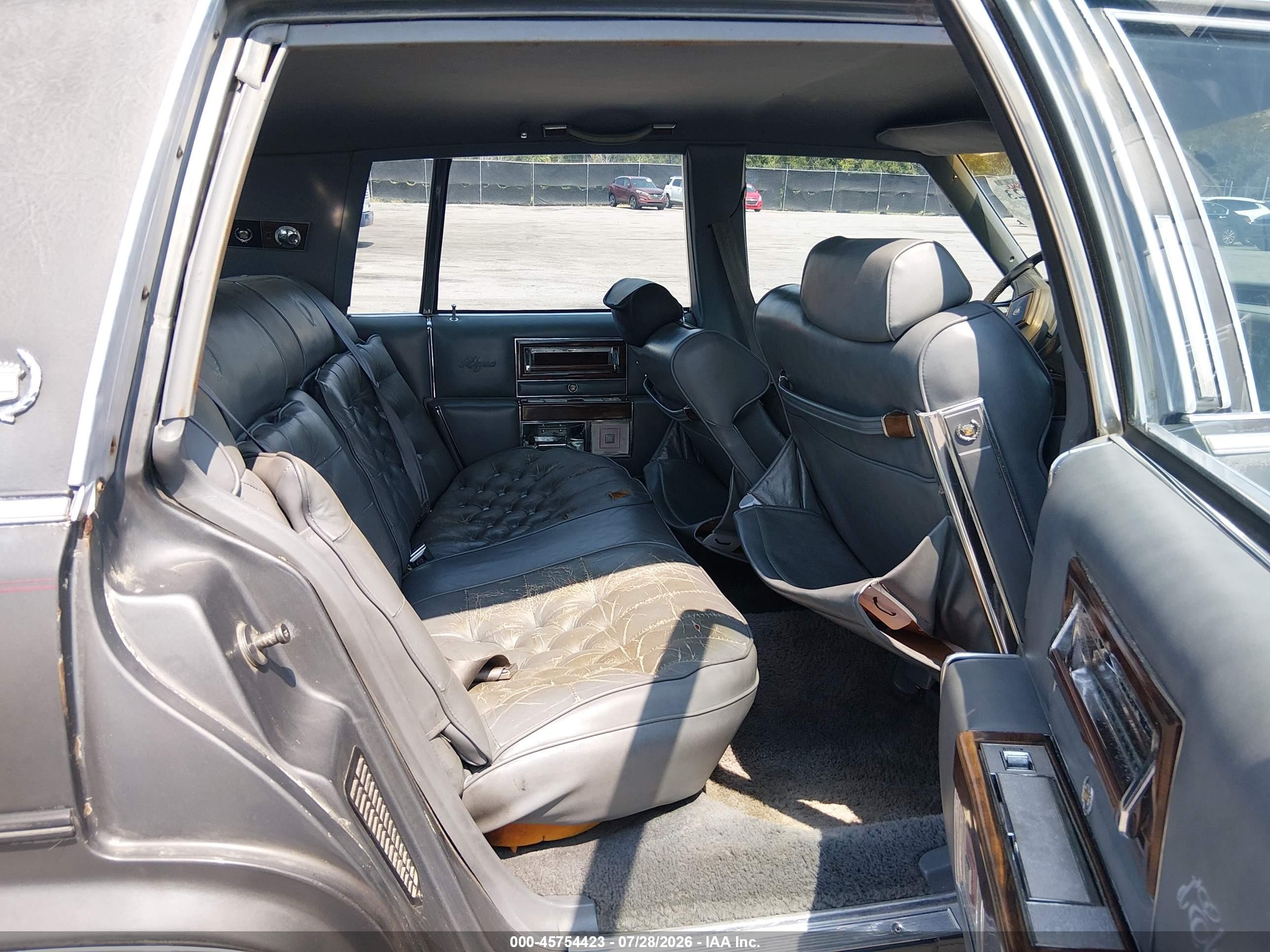 1988 Cadillac Brougham   Gray vin: 1G6DW51Y0J9734641