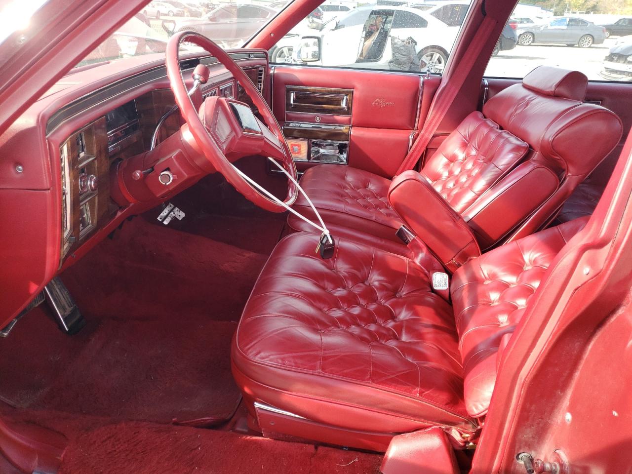 1987 Cadillac Brougham Red vin: 1G6DW51Y2H9733856