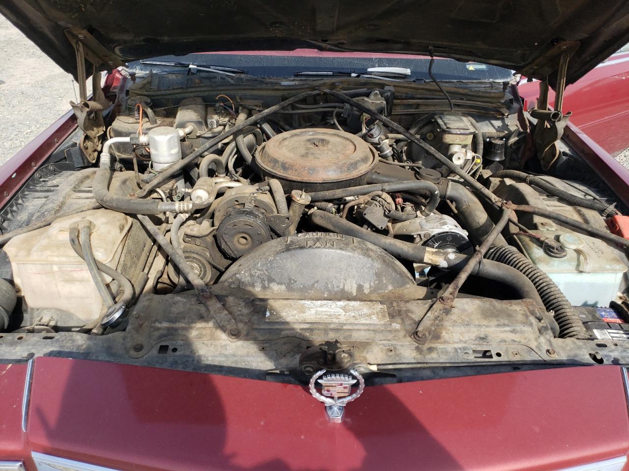 1987 Cadillac Brougham Red vin: 1G6DW51Y2H9733856