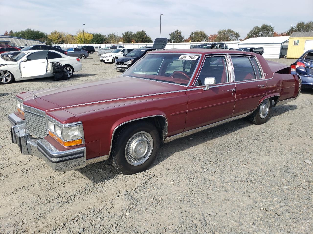 1987 Cadillac Brougham Red vin: 1G6DW51Y2H9733856