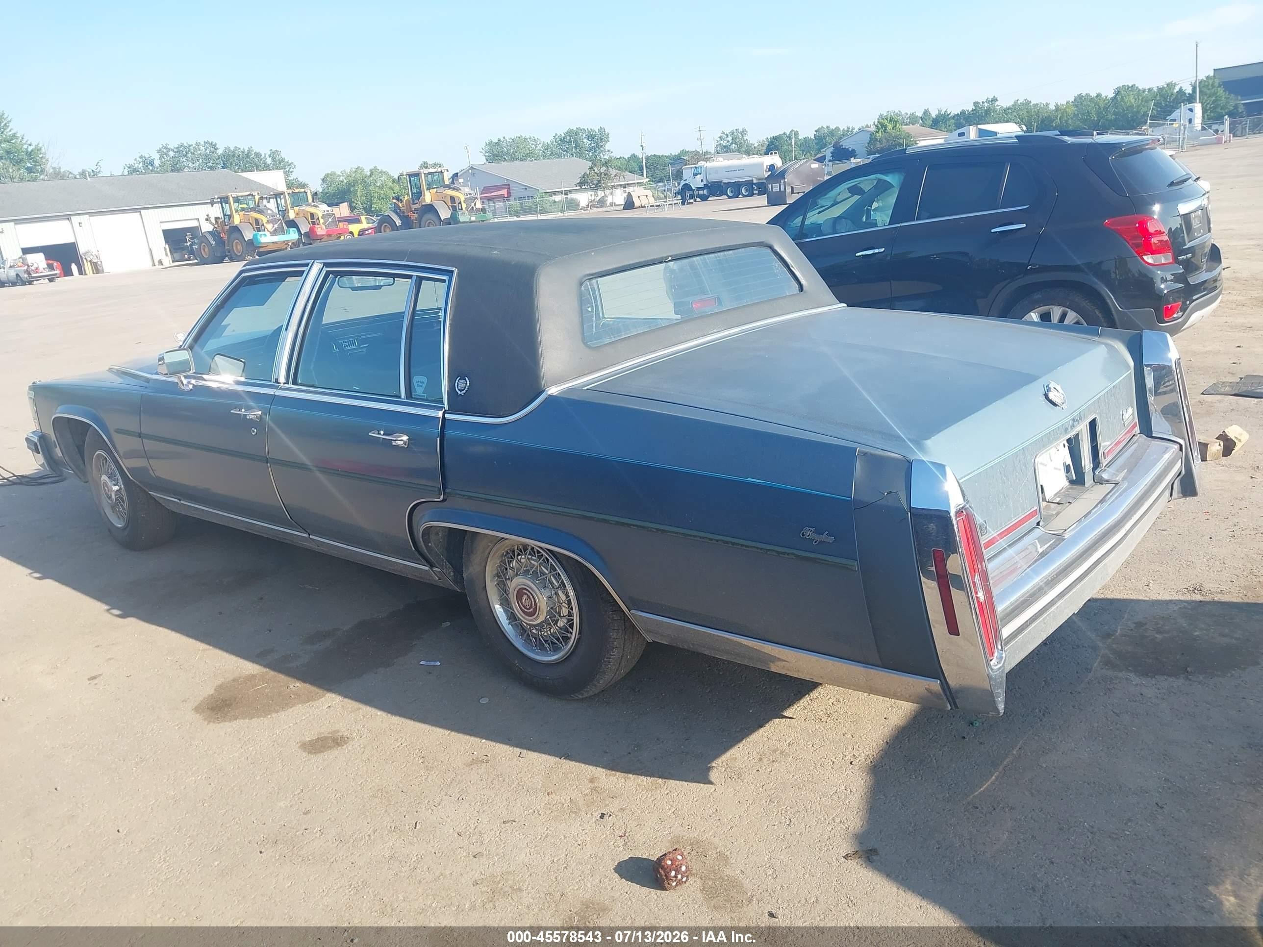 1987 Cadillac Brougham   Бирюзовый vin: 1G6DW51Y5H9726528