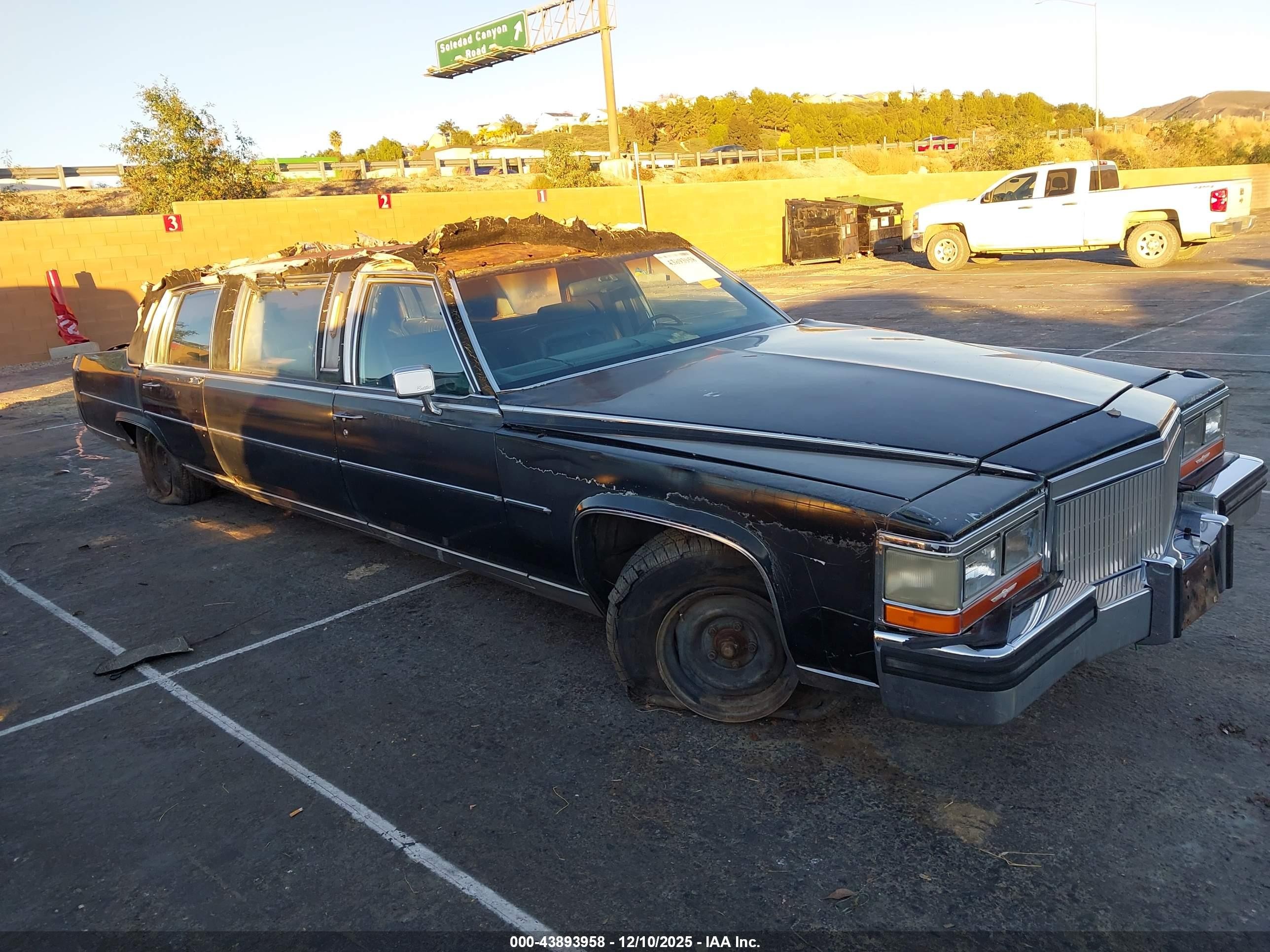 1987 Cadillac Brougham   Black vin: 1G6DW51Y7H9727406