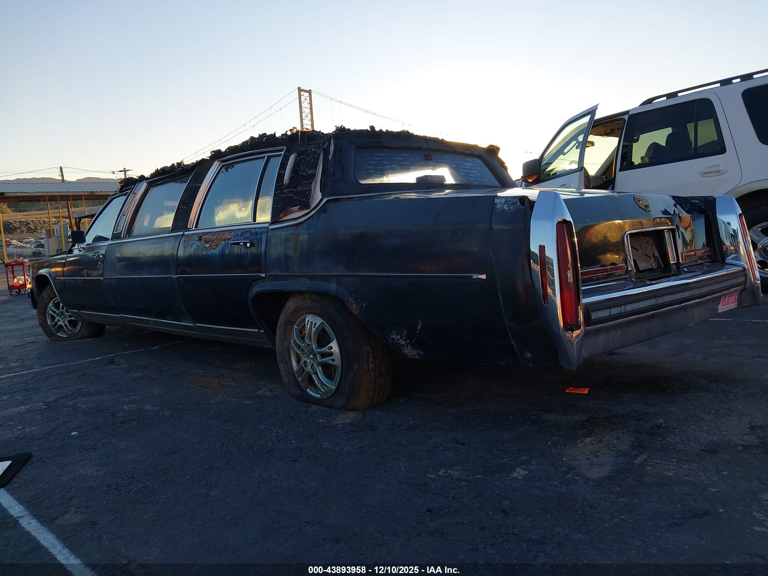 1987 Cadillac Brougham   Black vin: 1G6DW51Y7H9727406