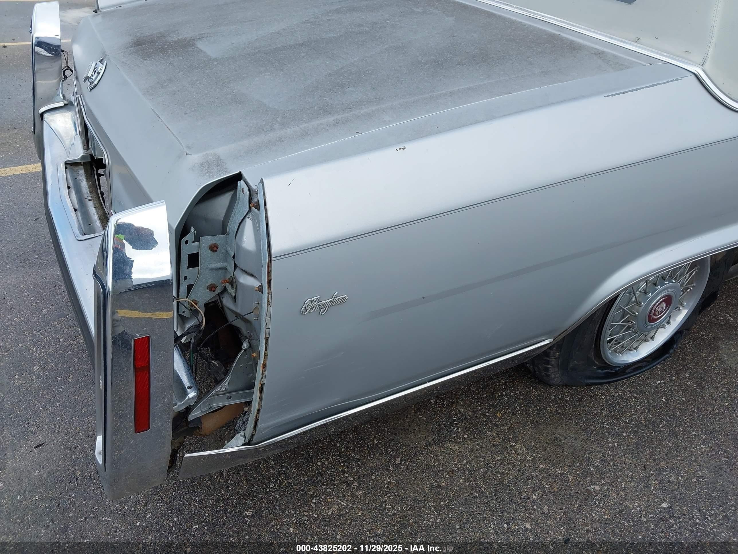 1988 Cadillac Brougham   Silver vin: 1G6DW51Y7J9733938