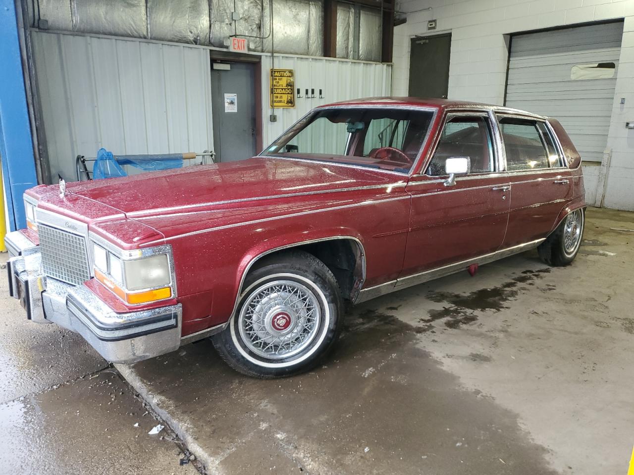 1987 Cadillac Brougham Burgundy vin: 1G6DW51Y8H9760303