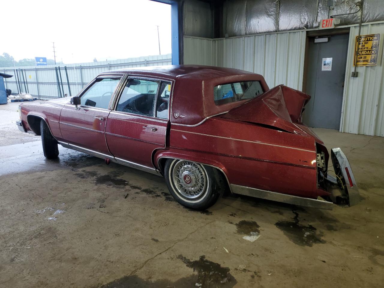 1987 Cadillac Brougham Burgundy vin: 1G6DW51Y8H9760303