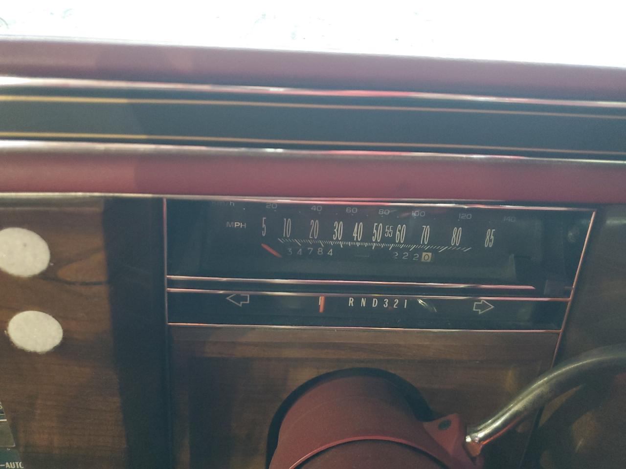 1987 Cadillac Brougham Burgundy vin: 1G6DW51Y8H9760303