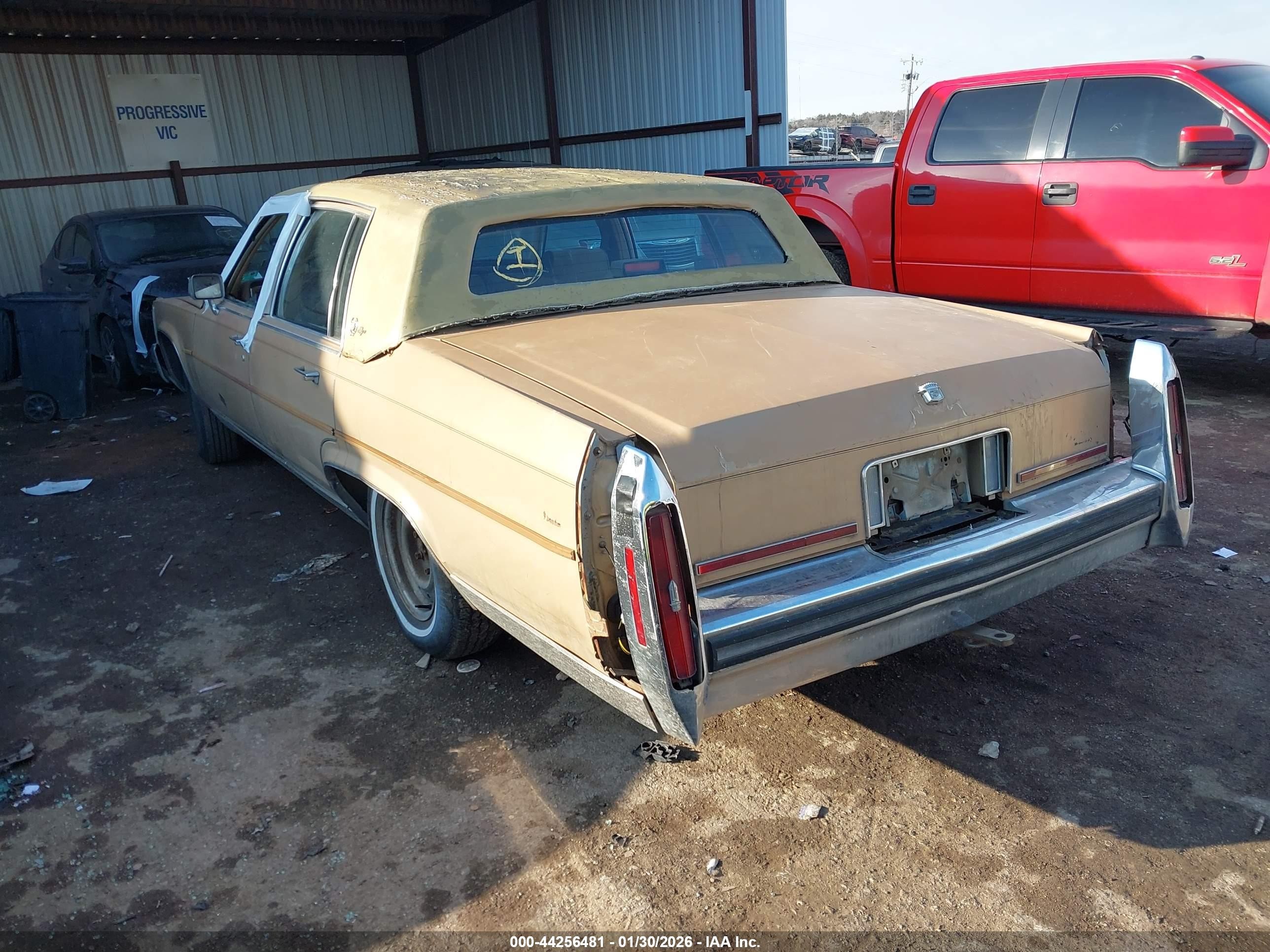 1987 Cadillac Brougham   Коричневый vin: 1G6DW51Y8H9761323