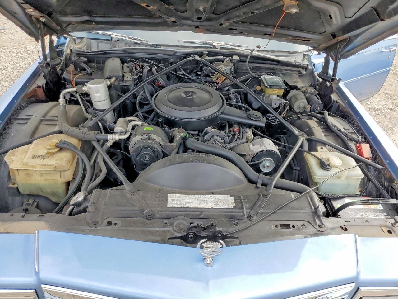 1988 Cadillac Brougham Blue vin: 1G6DW51YXJ9732816