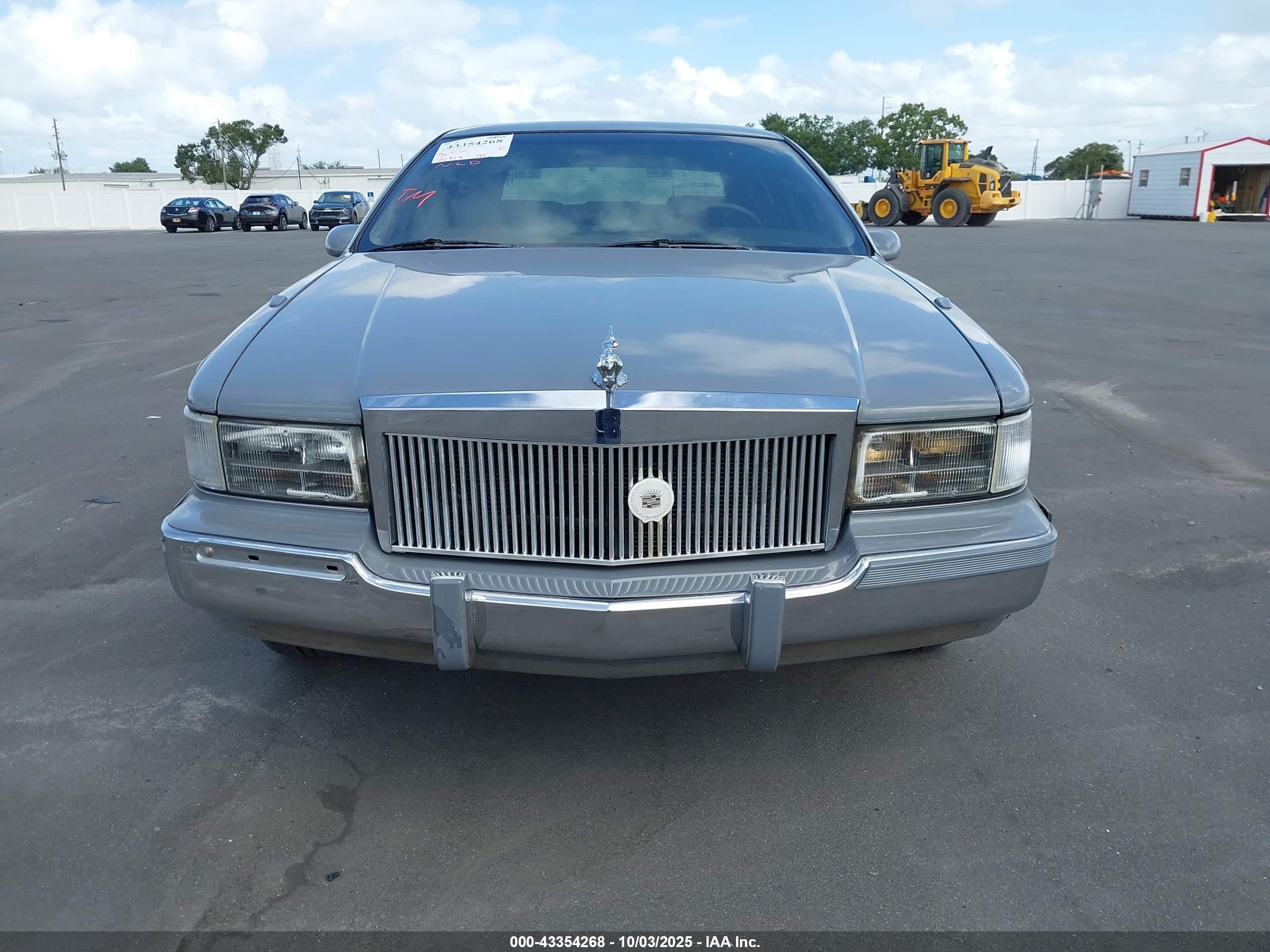 1994 Cadillac Fleetwood Brougham Gray vin: 1G6DW52P0RR724581