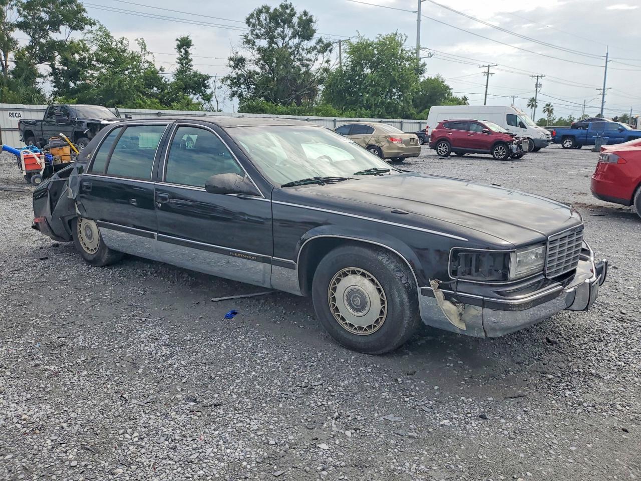 1995 Cadillac Fleetwood Base Черный vin: 1G6DW52P0SR704367