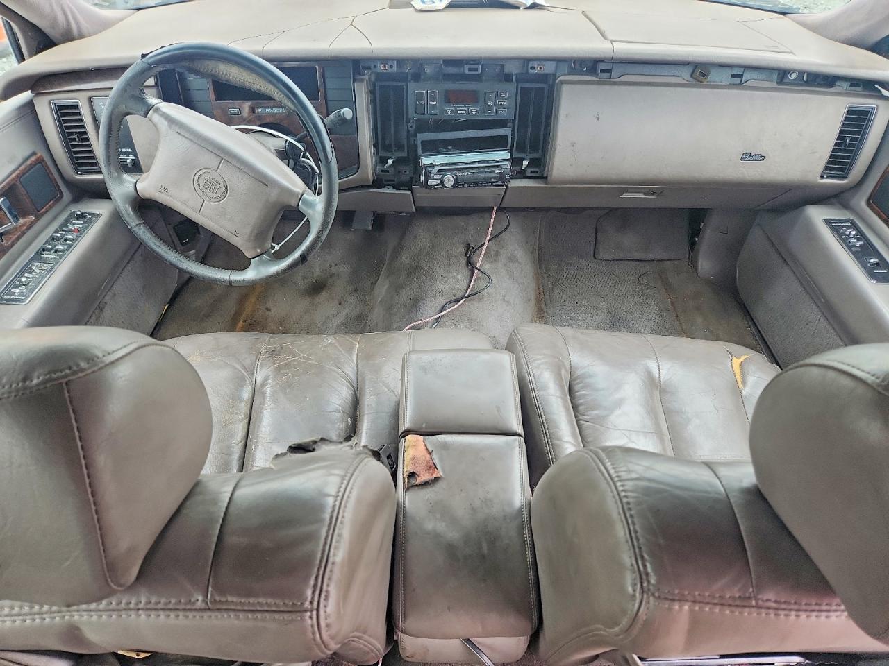 1994 Cadillac Fleetwood Base Gray vin: 1G6DW52P2RR724243