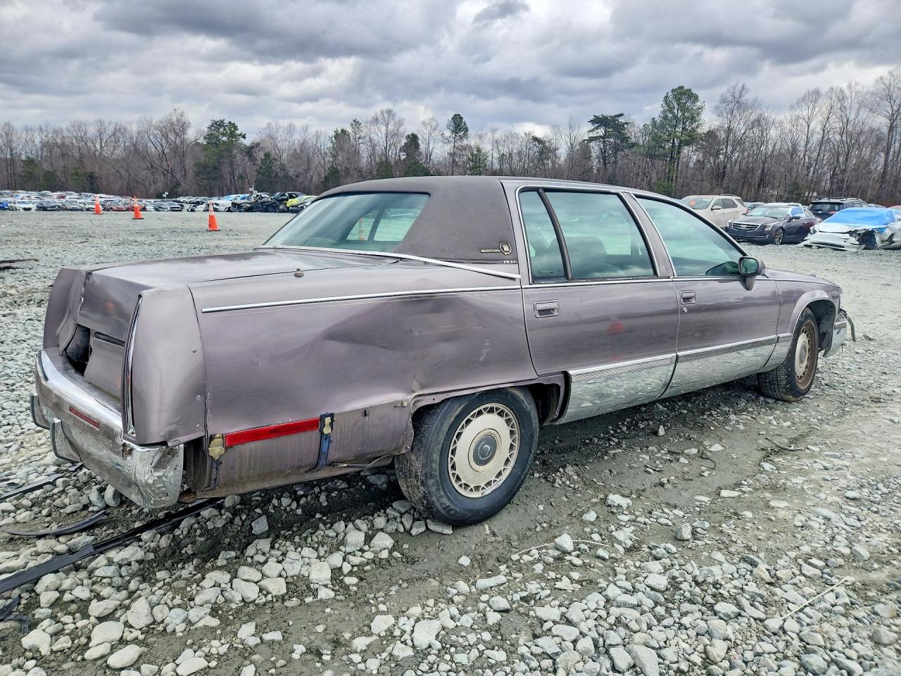 1994 Cadillac Fleetwood Base Gray vin: 1G6DW52P2RR724243