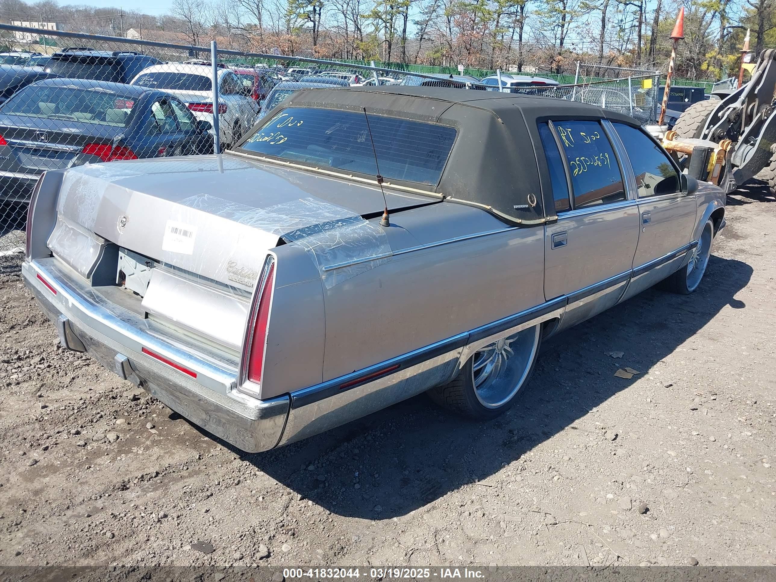 1996 Cadillac Fleetwood Brougham Серый vin: 1G6DW52P2TR700192