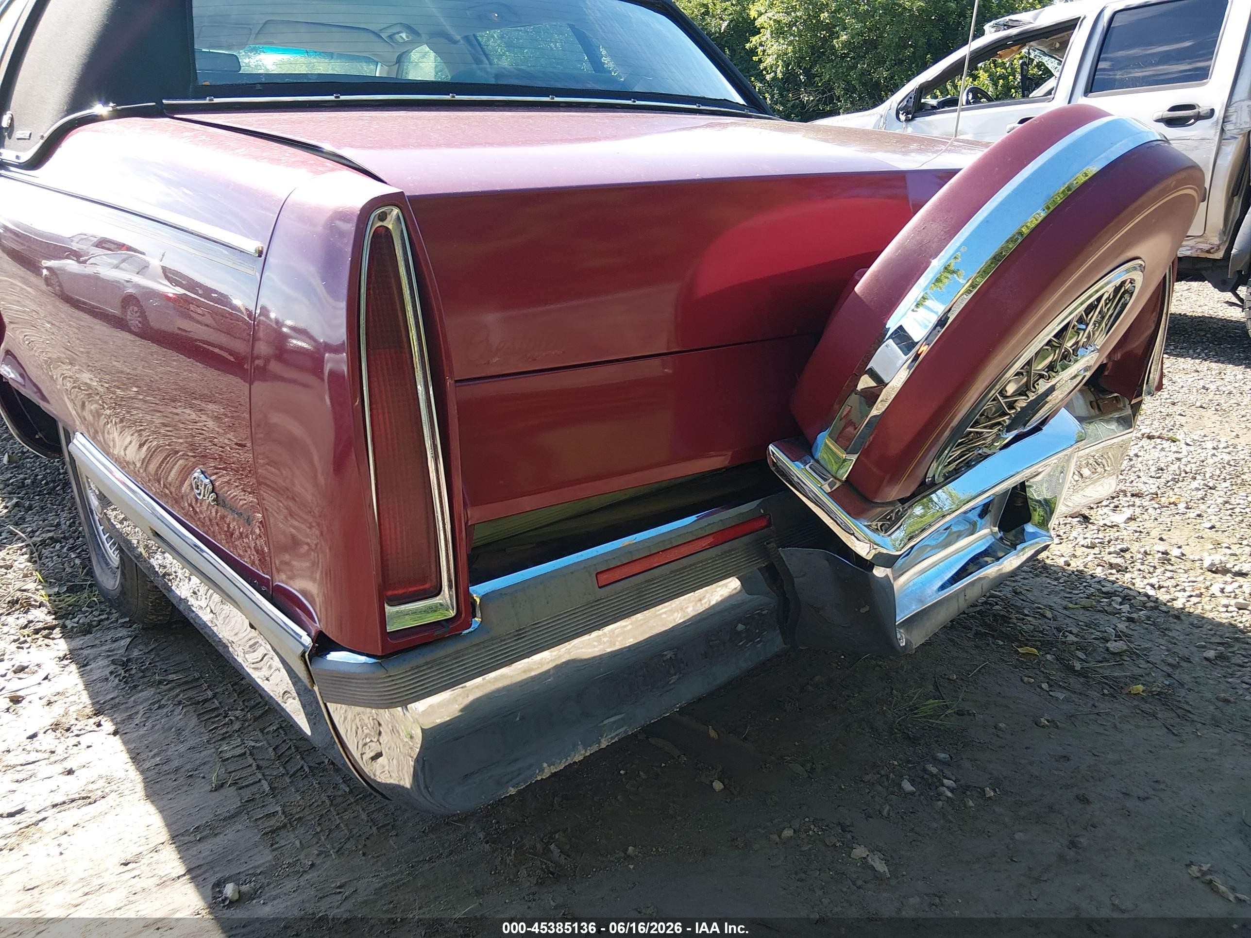 1995 Cadillac Fleetwood Brougham Red vin: 1G6DW52P3SR707506