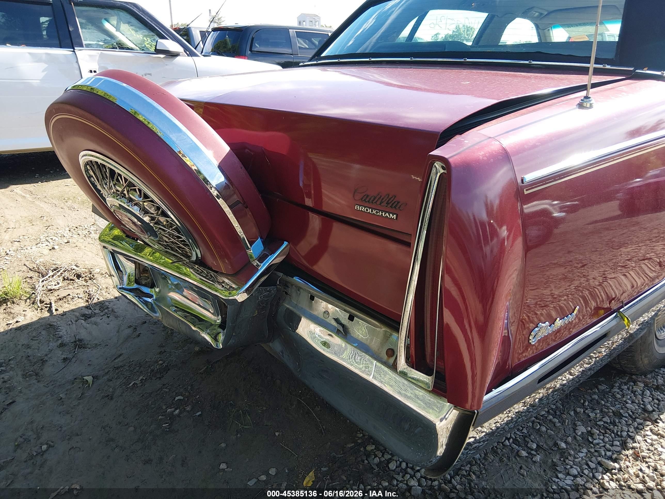 1995 Cadillac Fleetwood Brougham Red vin: 1G6DW52P3SR707506
