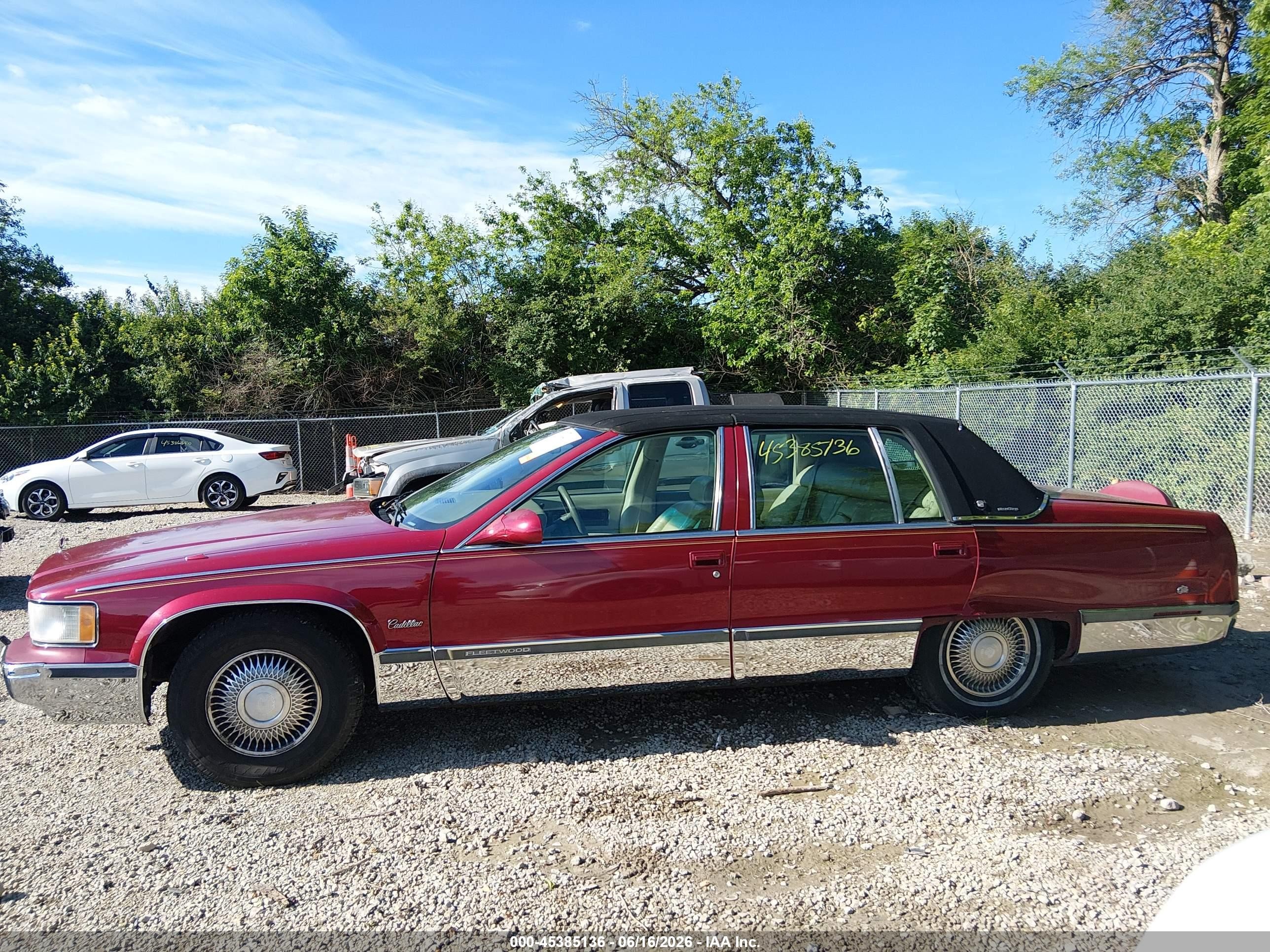 1995 Cadillac Fleetwood Brougham Red vin: 1G6DW52P3SR707506