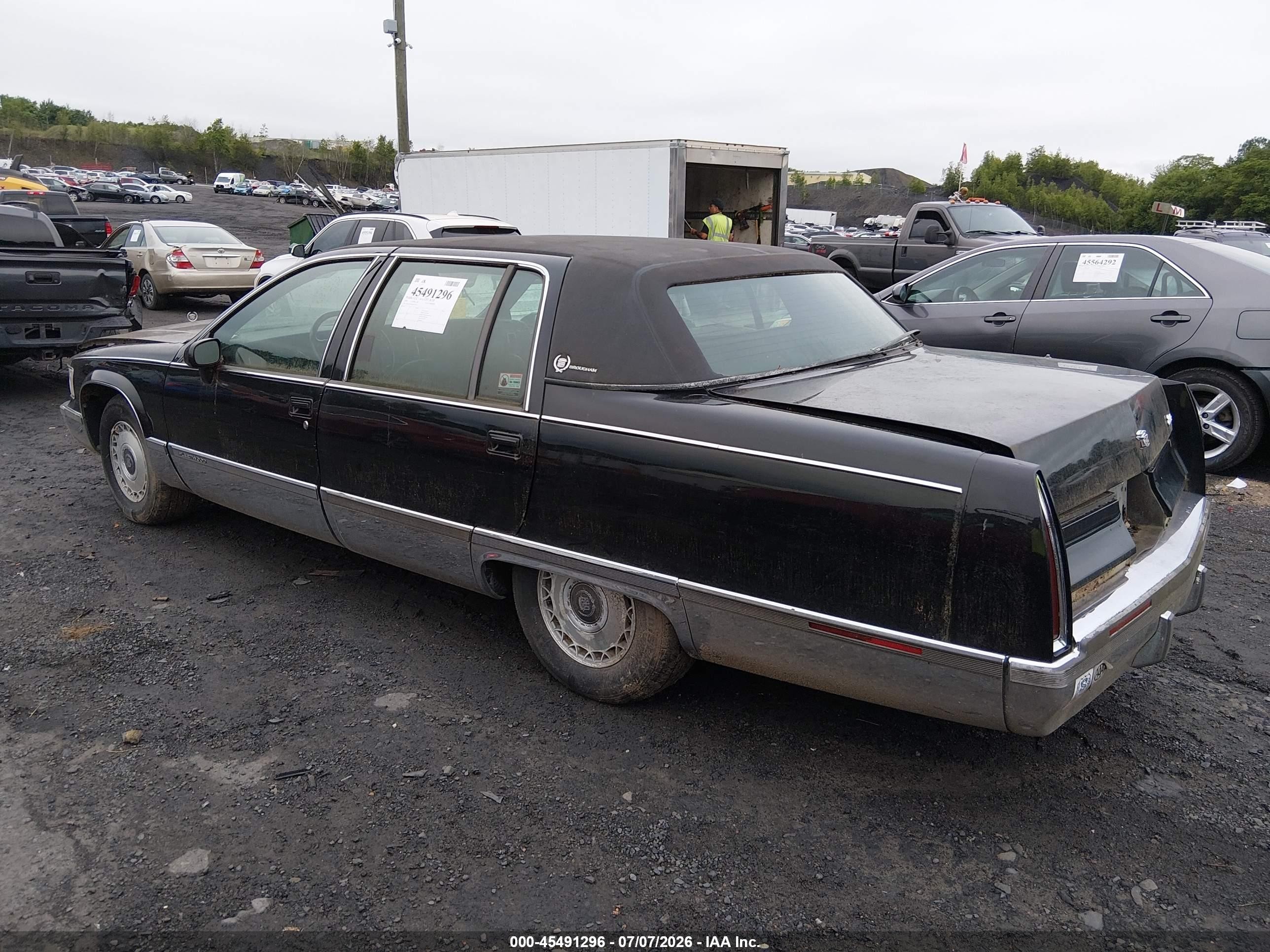 1994 Cadillac Fleetwood Brougham Black vin: 1G6DW52P4RR722784