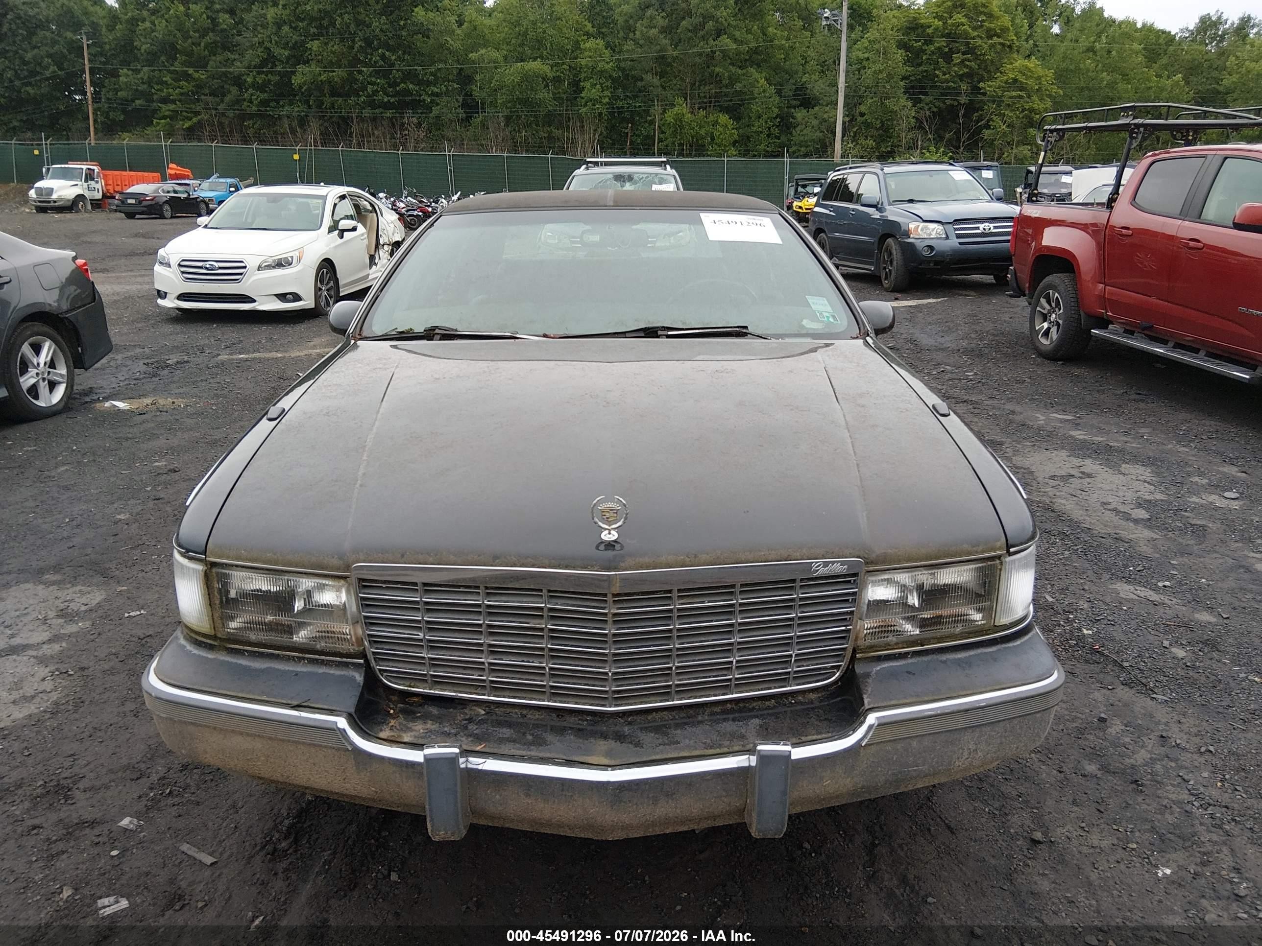 1994 Cadillac Fleetwood Brougham Black vin: 1G6DW52P4RR722784
