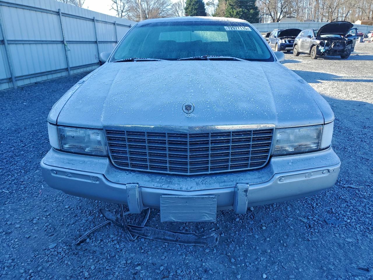 1994 Cadillac Fleetwood Base Gray vin: 1G6DW52P4RR726818
