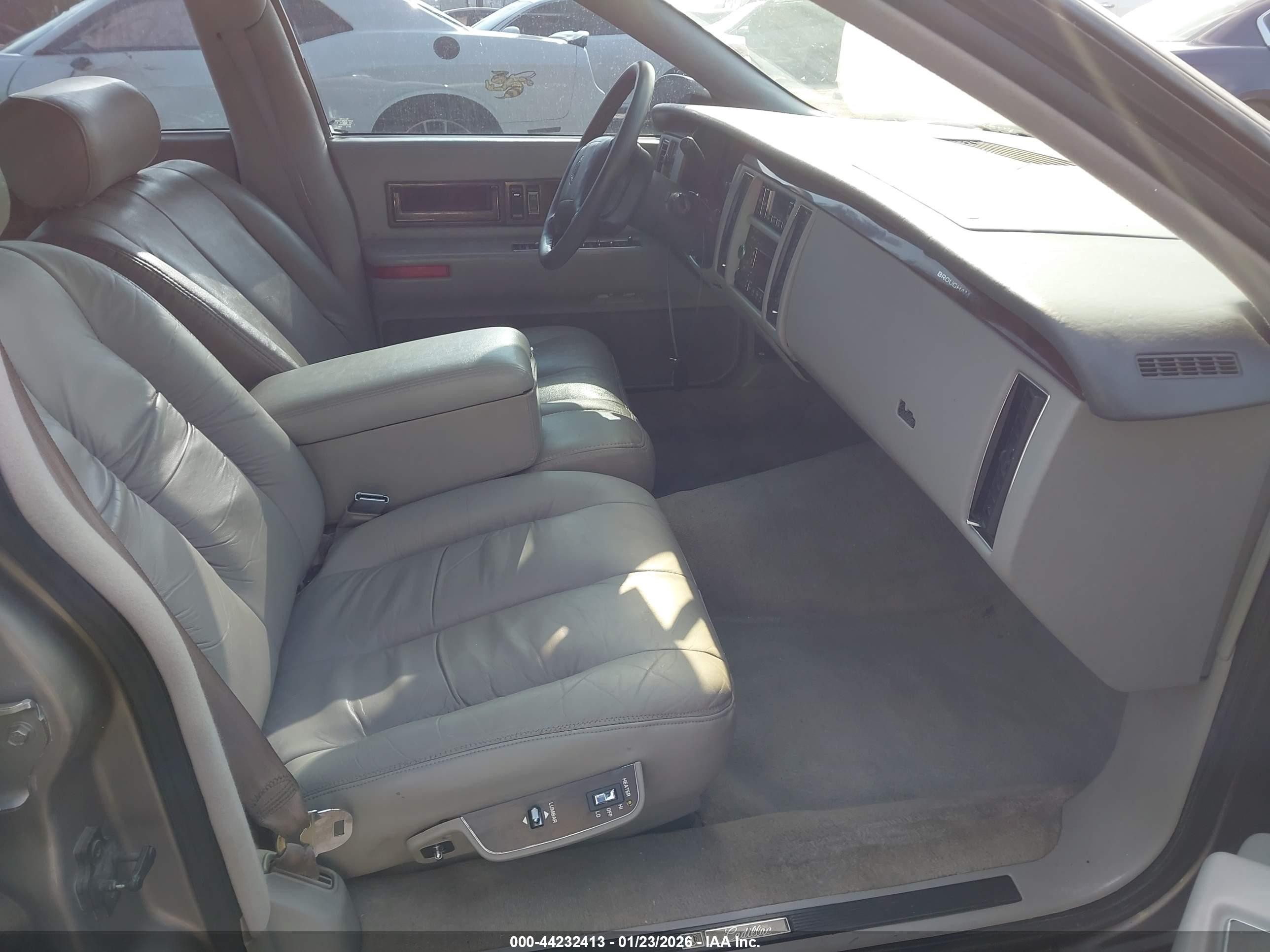 1996 Cadillac Fleetwood Brougham Серебряный vin: 1G6DW52P4TR707628