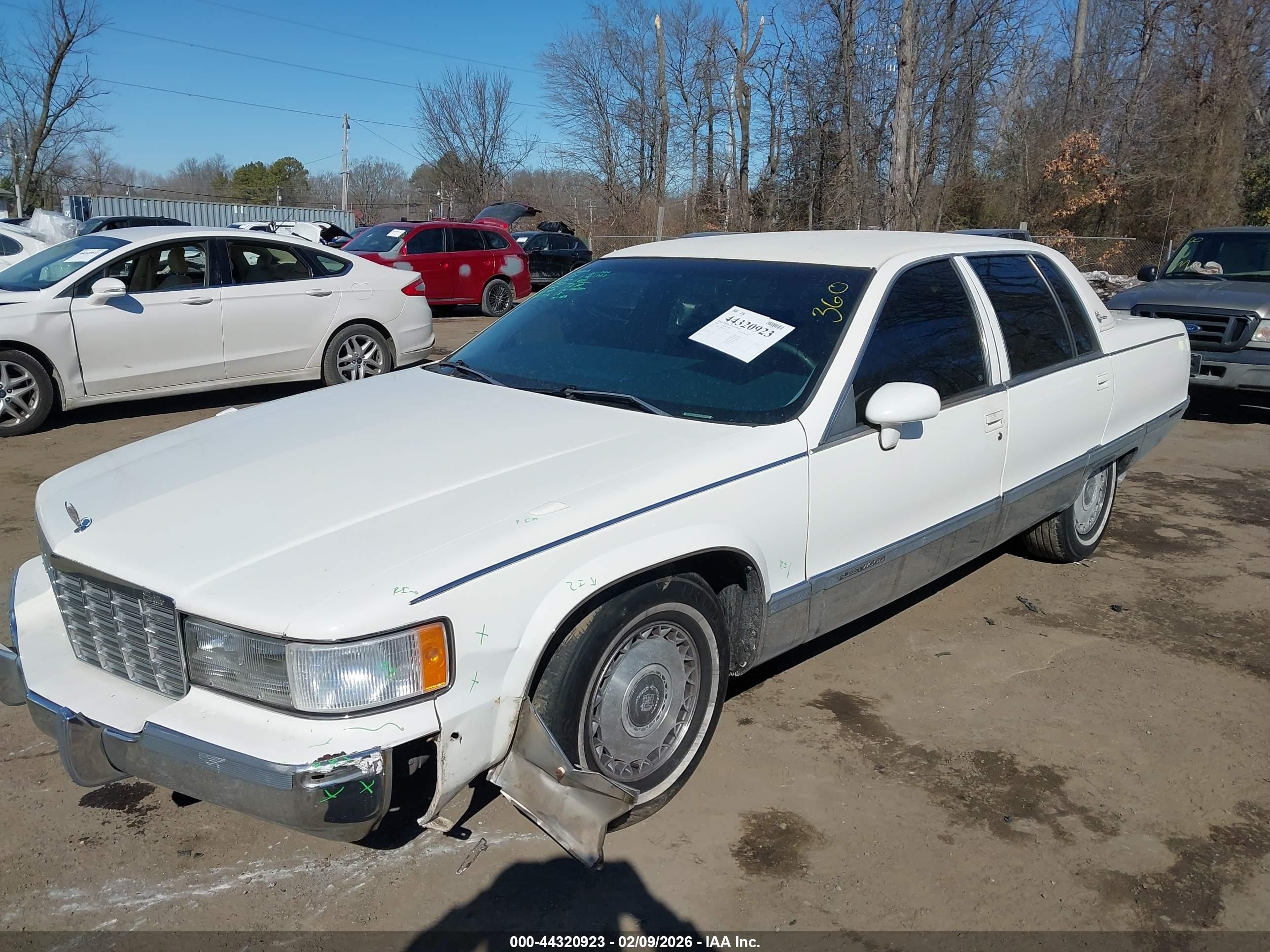 1994 Cadillac Fleetwood Brougham White vin: 1G6DW52P6RR711107