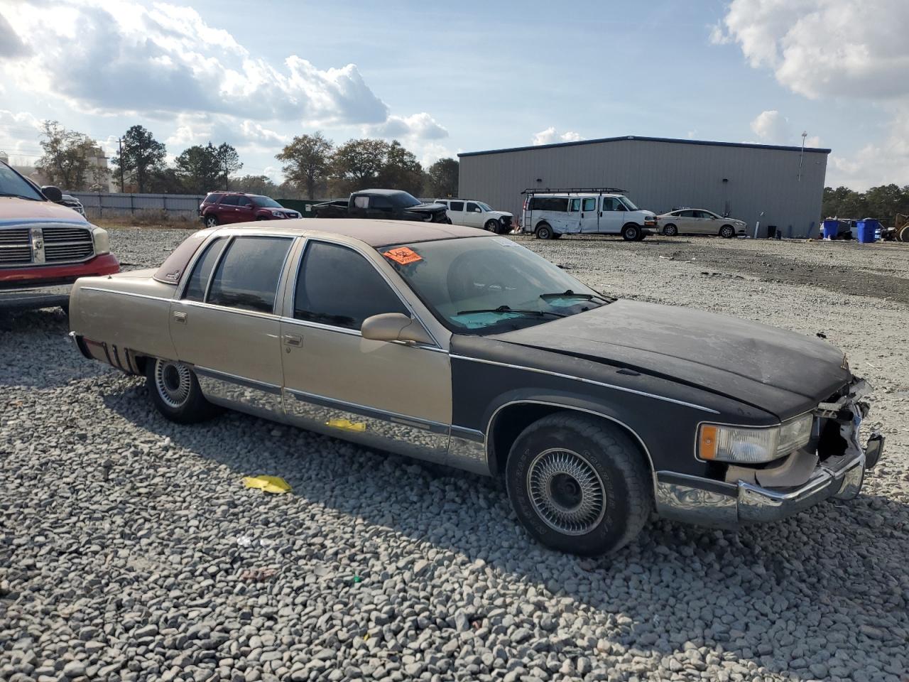 1996 Cadillac Fleetwood Base Двухцветный vin: 1G6DW52P6TR706884