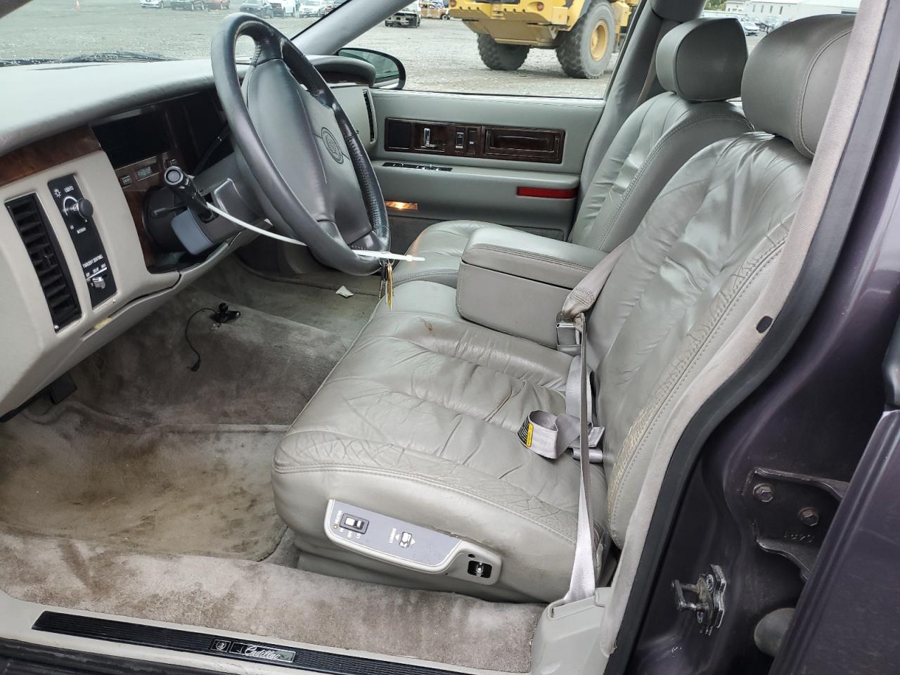 1995 Cadillac Fleetwood Base Purple vin: 1G6DW52P7SR706410