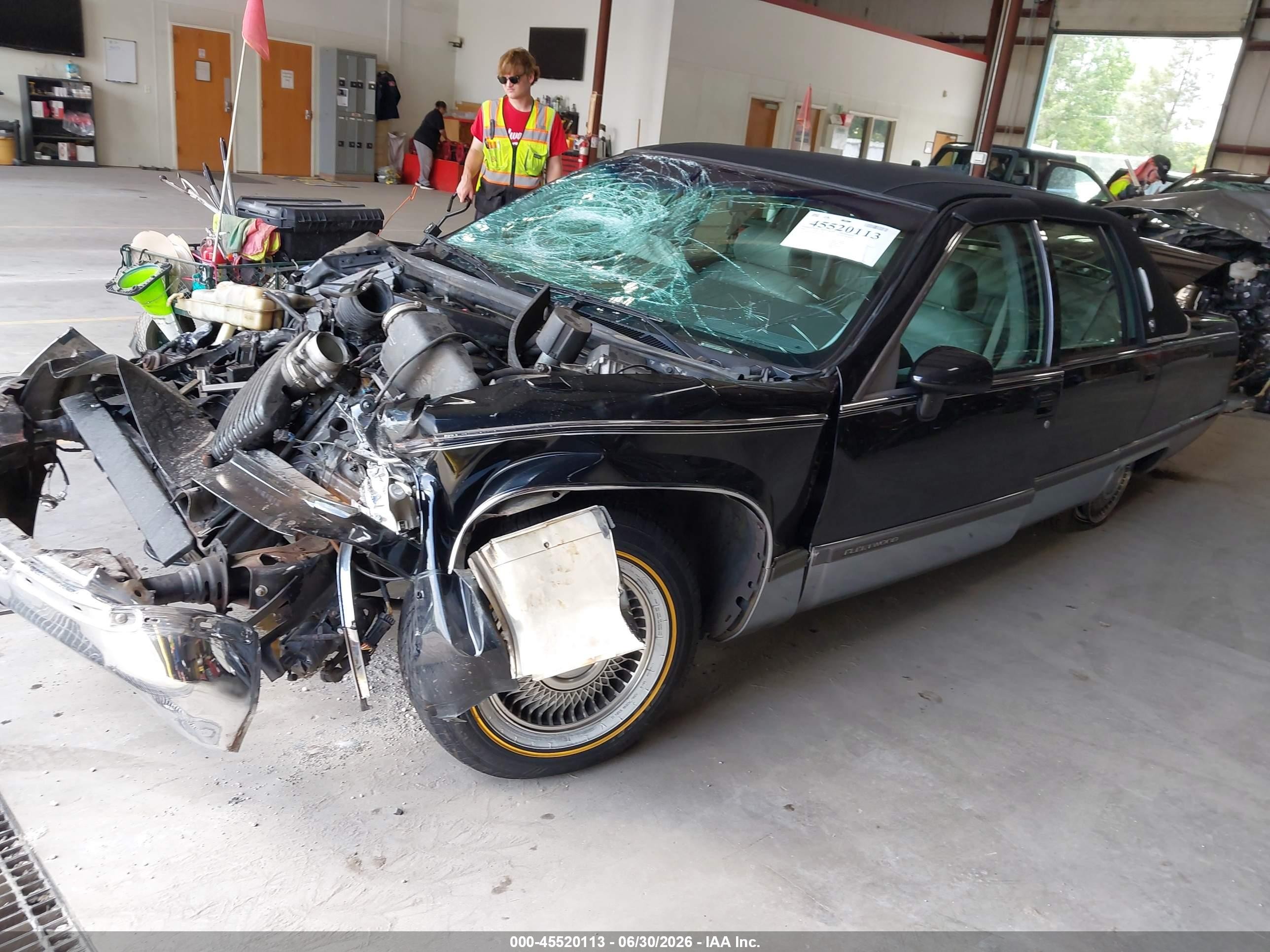 1994 Cadillac Fleetwood Brougham Black vin: 1G6DW52P8RR703879