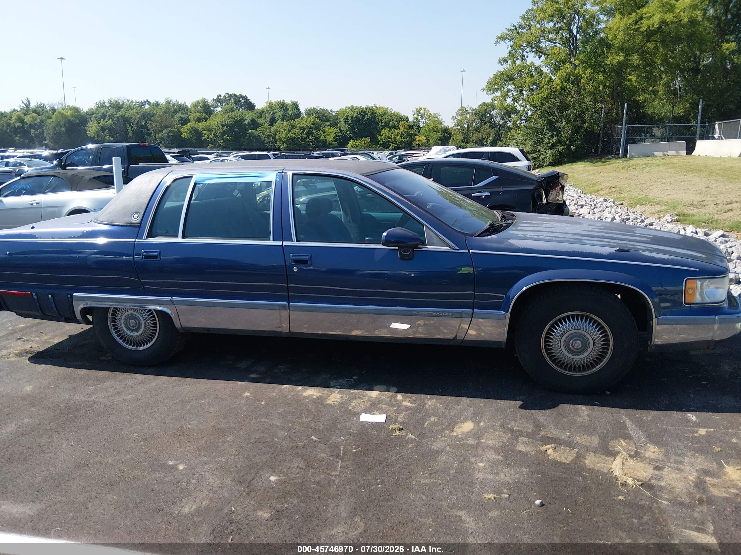 1994 Cadillac Fleetwood Brougham Blue vin: 1G6DW52P8RR716194