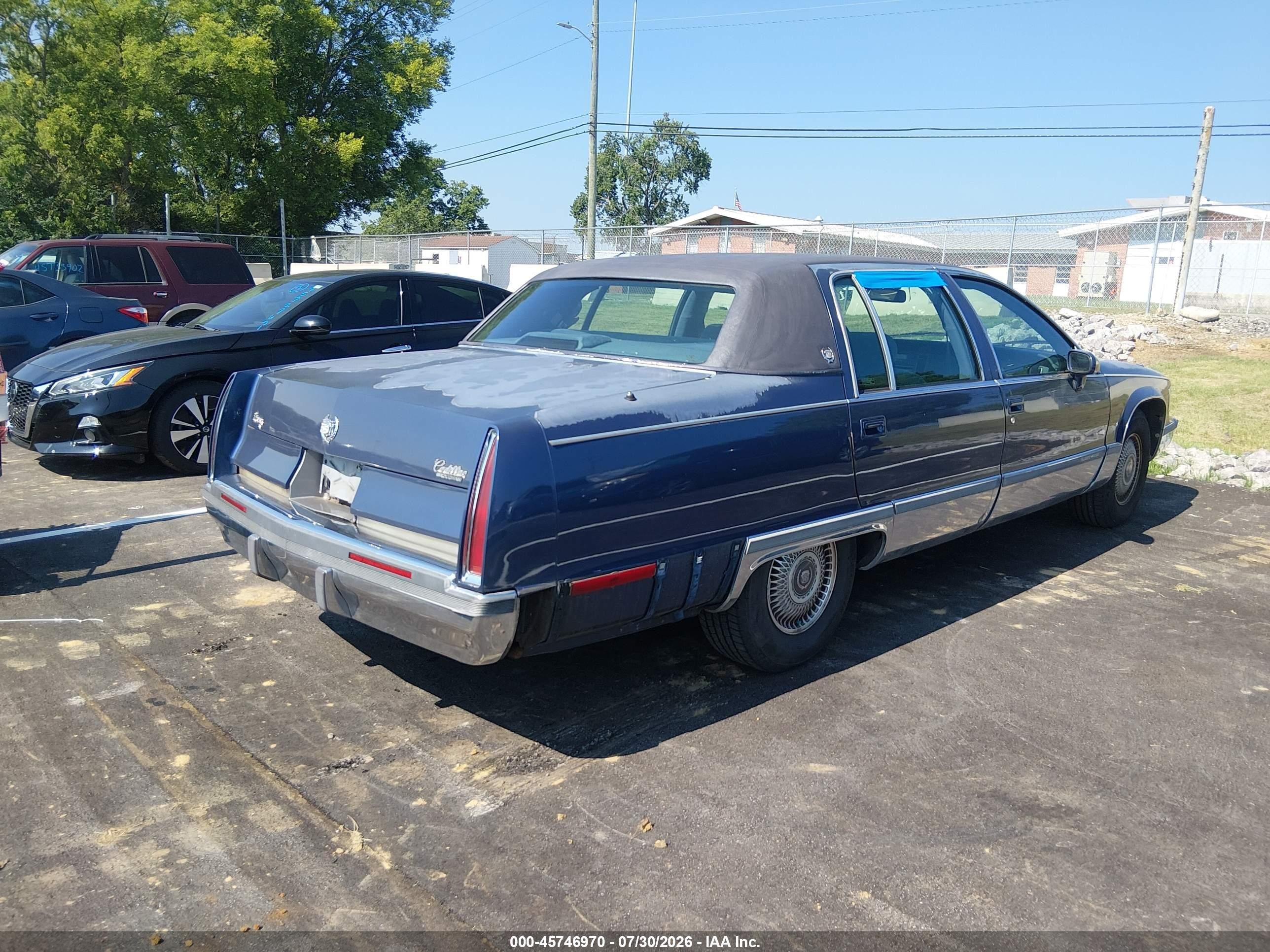 1994 Cadillac Fleetwood Brougham Blue vin: 1G6DW52P8RR716194